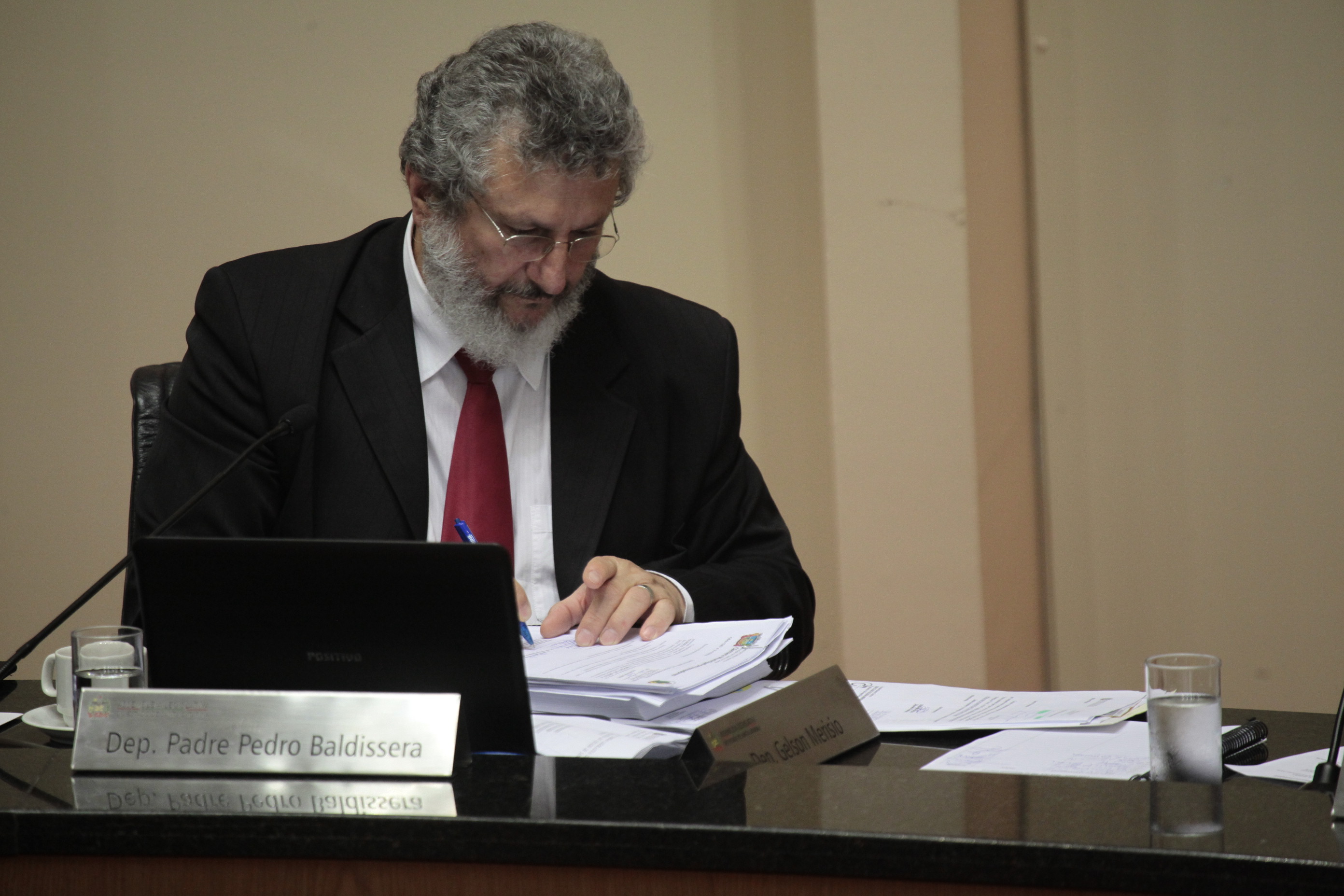 Sessão Ordinária - Plenário Osni Régis. Deputado Padre Pedro Baldissera (PT) - Foto: Miriam Zomer/Agência AL