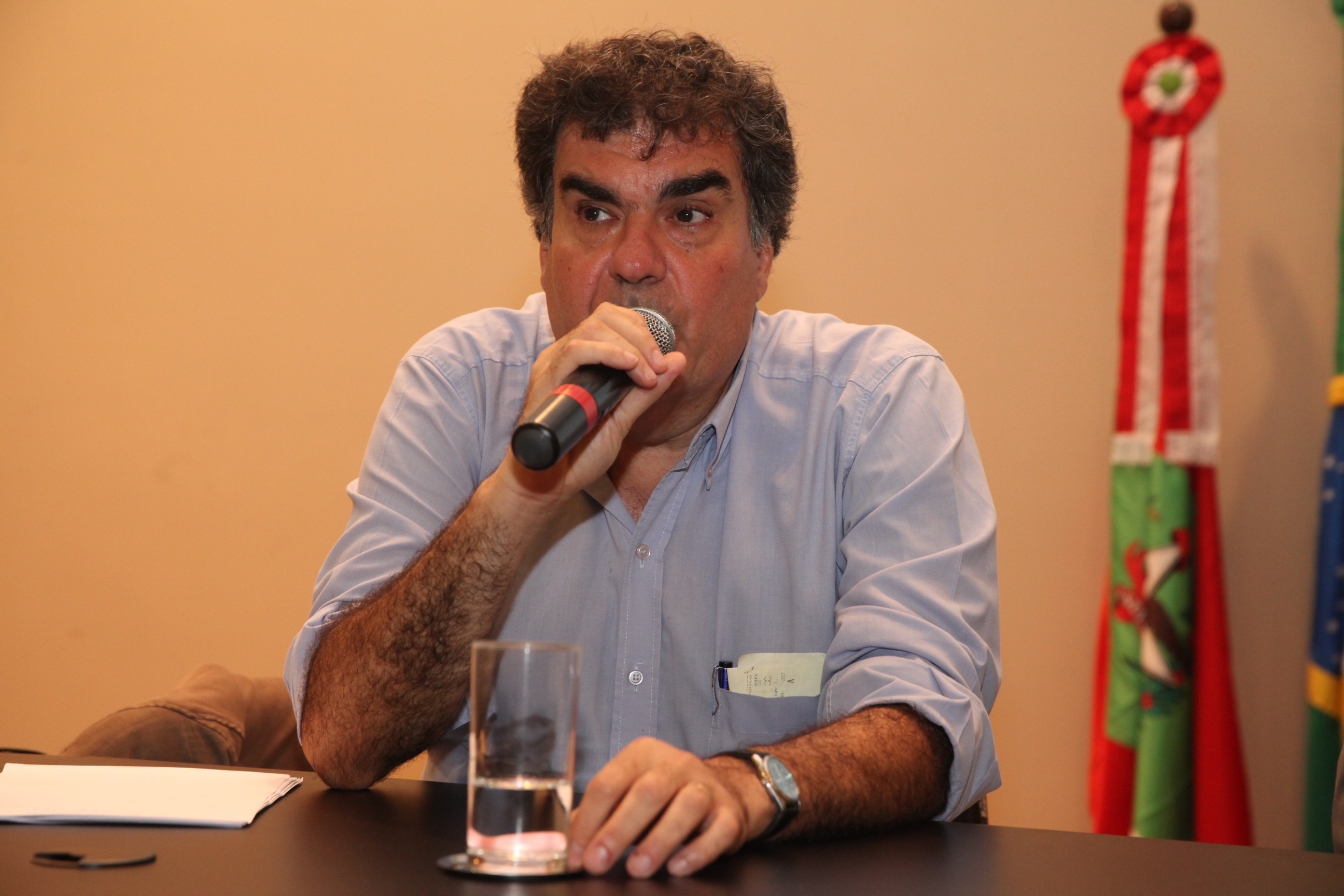 Adhemar S. Mineiro -  Dieese RJ. Seminário Dívida Pública. Foto: Fábio Queiroz / Agência AL