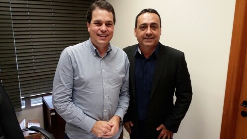 Deputado Rodrigo Minotto recebe prefeitos e vice-prefeitos