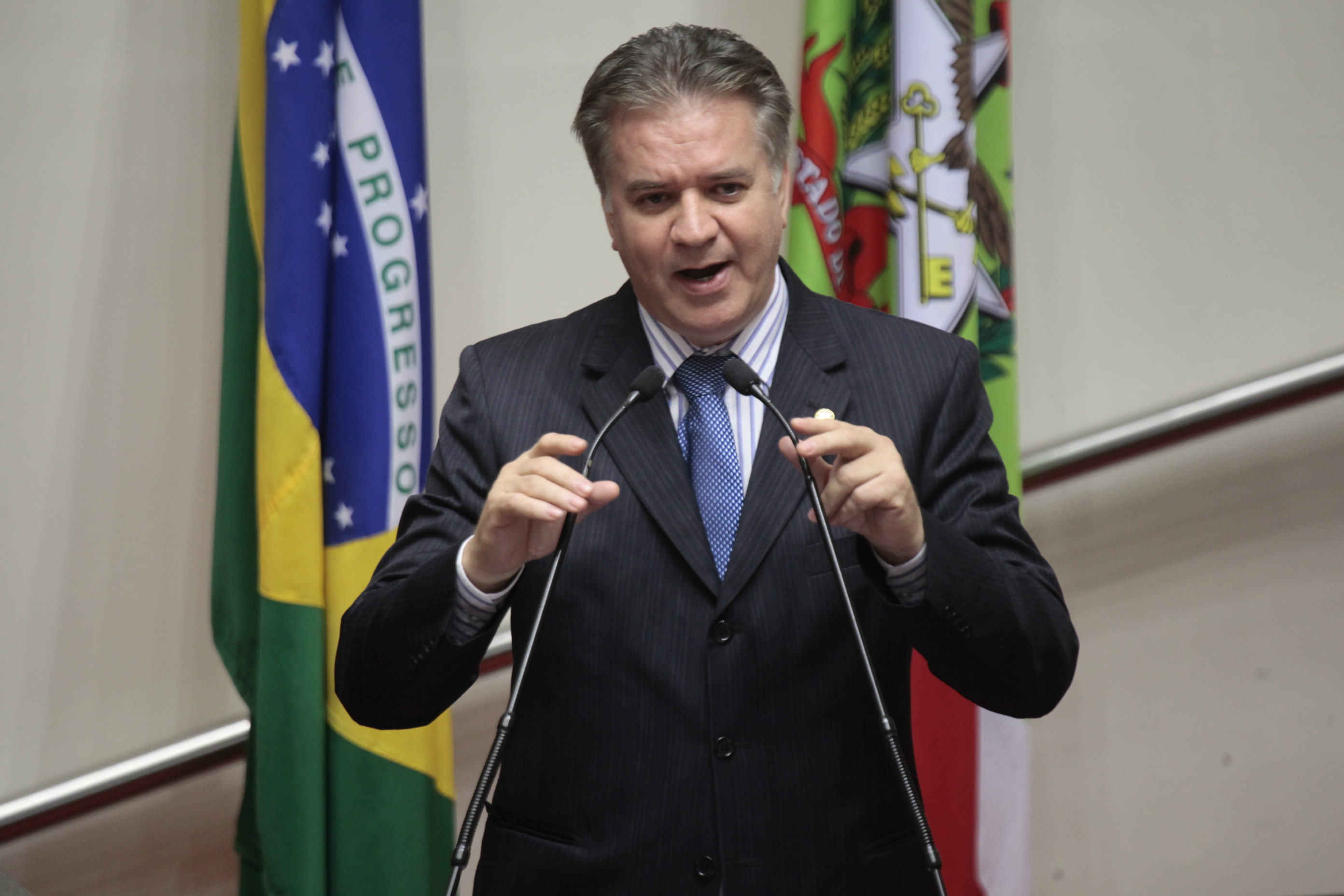 Sessão Ordinária da Assembleia Legislativa do Estado de Santa Catarina. Deputado César Valduga (PCdoB) -  Foto: Miriam Zomer/Agência AL