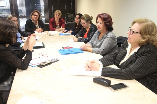 Encontro  da Bancada feminina discute violência contra mulheres