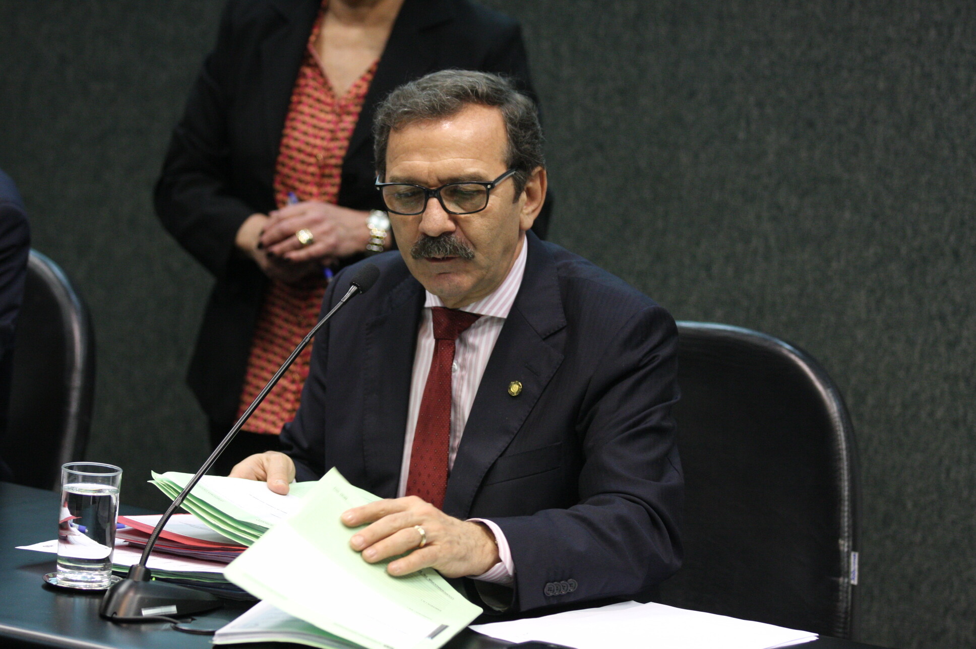 Deputado Serafim Venzon, presidente da comissão