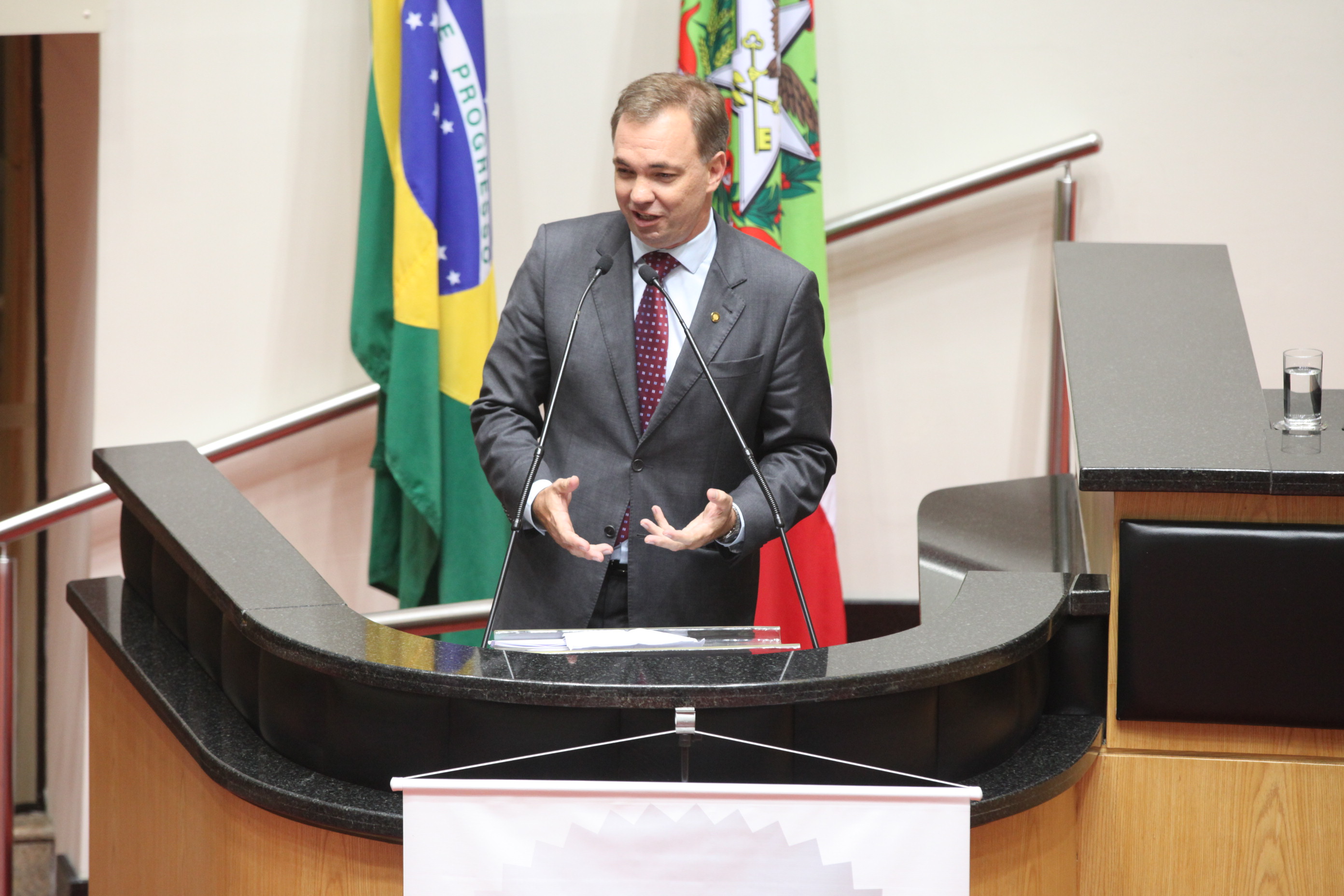 Deputado Gean Loureiro (PMDB). Sessão Especial - Abrasel. Foto: Fábio Queiroz / Agência AL