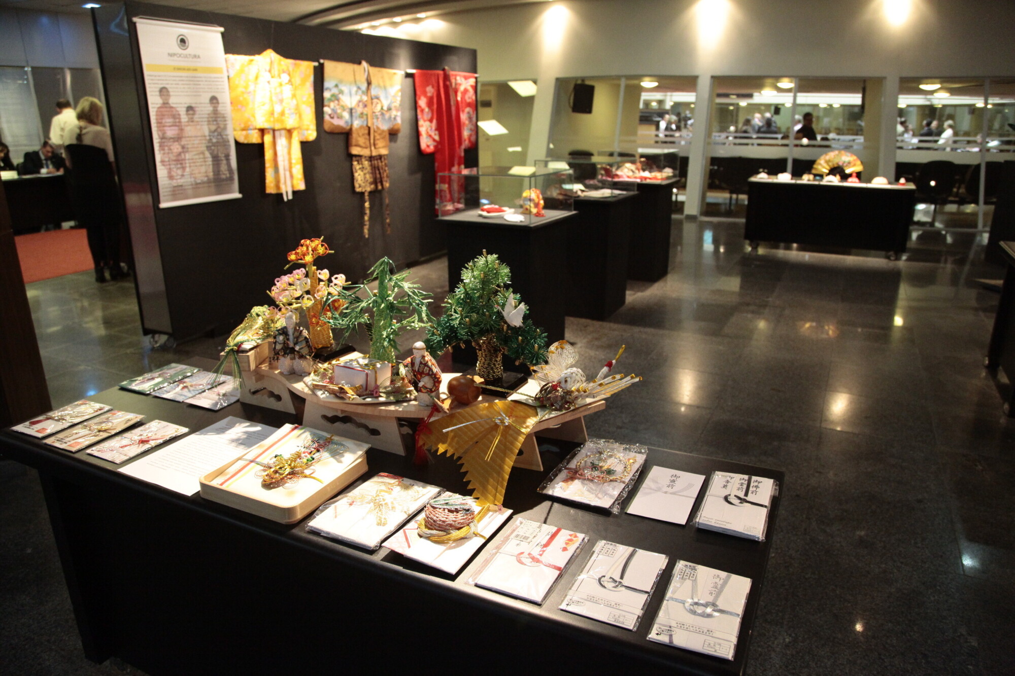 Exposição Wakamiyamuru está aberta à visitação no hall da Assembleia