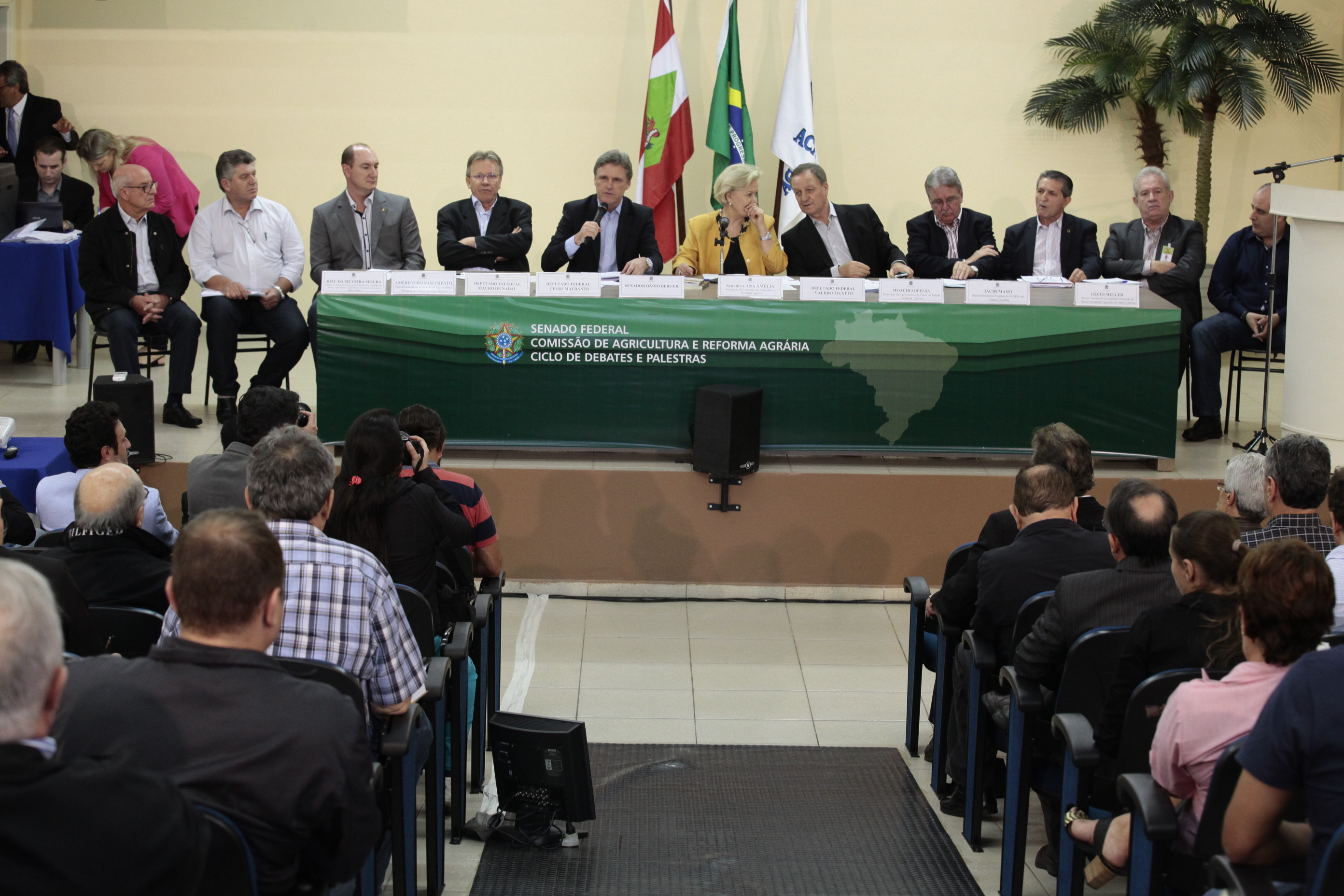 Ciclo de debates da Comissão de Agricultura e Reforma Agrária (CRA) do Senado Federal, realizado na cidade de Chapecó SC. Foto: Miriam Zomer/Agência AL