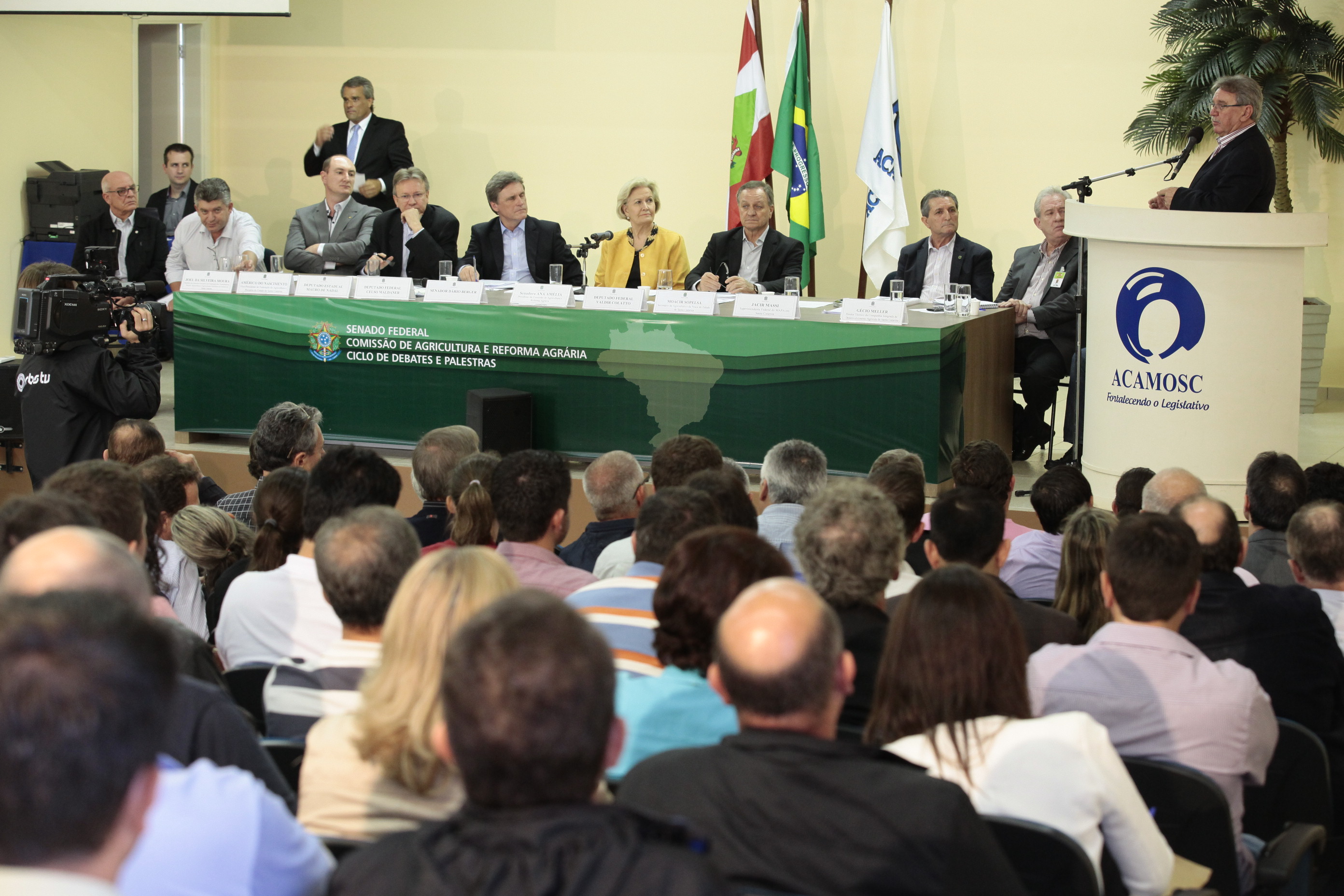 Ciclo de debates da Comissão de Agricultura e Reforma Agrária (CRA) do Senado Federal, realizado na cidade de Chapecó SC. Foto: Miriam Zomer/Agência AL