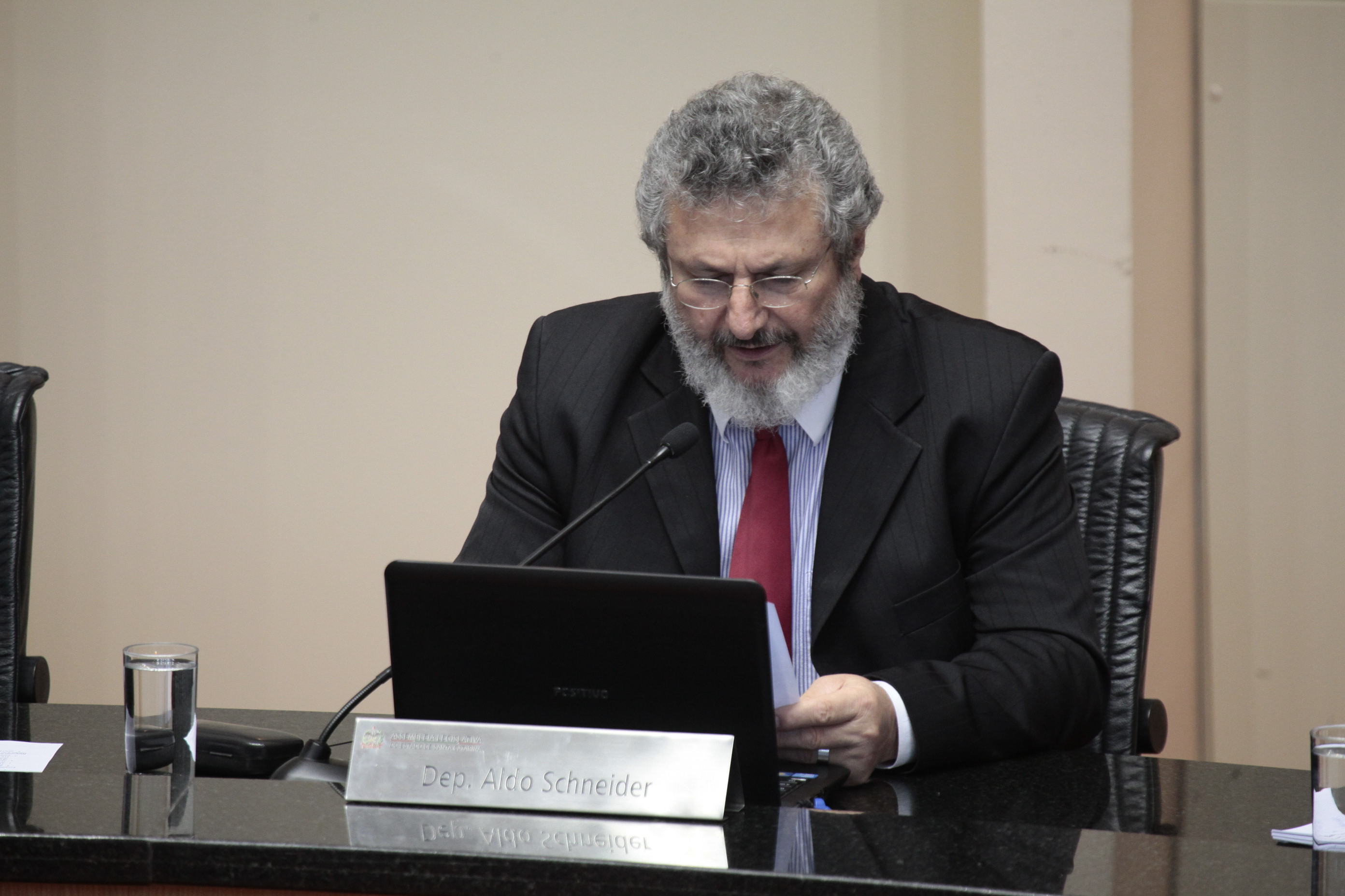 Sessão Ordinária. Deputado Padre Pedro Baldissera (PT) Foto: Miriam Zomer / Agência AL