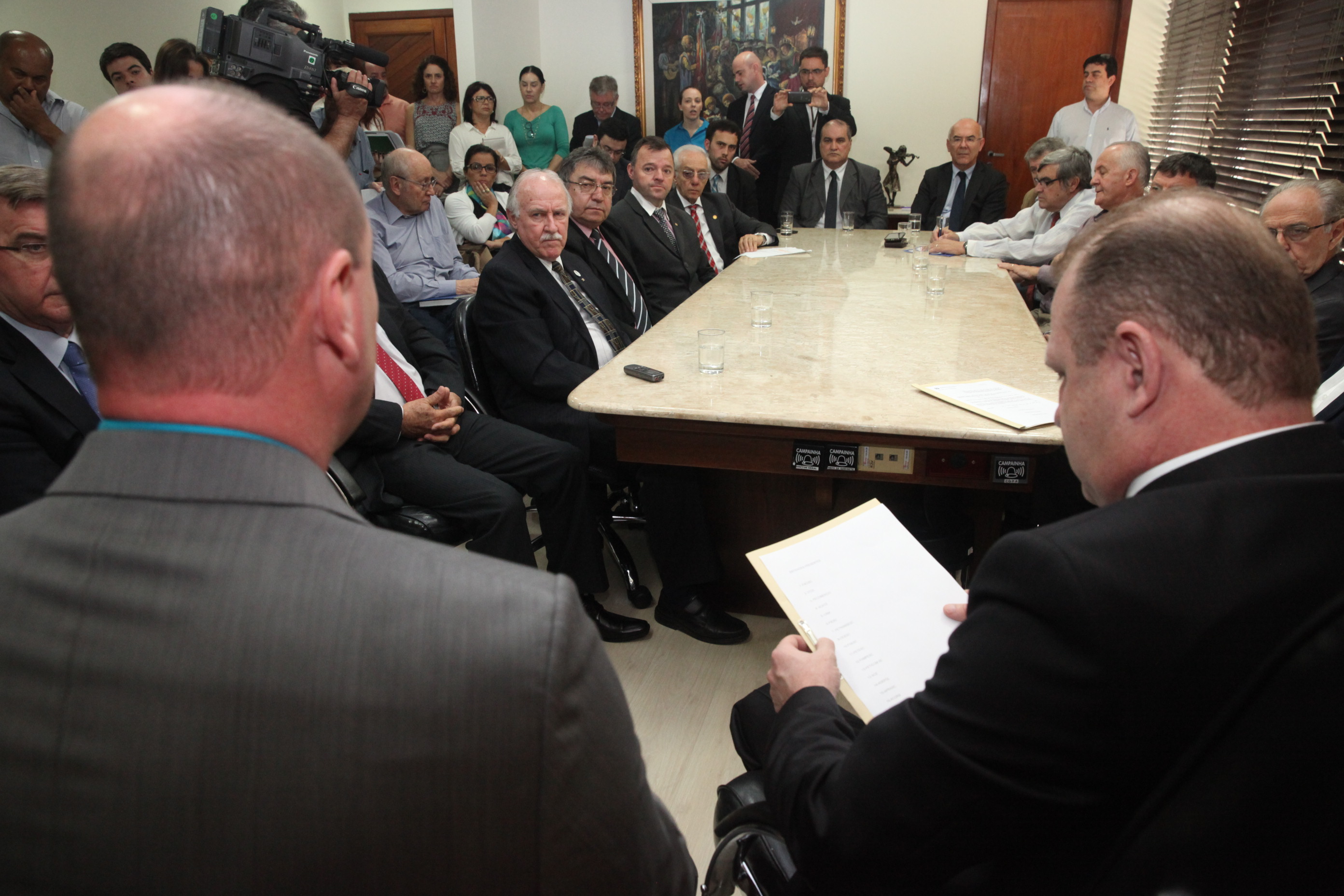 Presidente da Alesc - Deputado Gelson Merisio (PSD) - apresenta o Projeto Participação Assegurada para entidades de classe de Santa Catarina. Foto: Fábio Queiroz / Agência AL