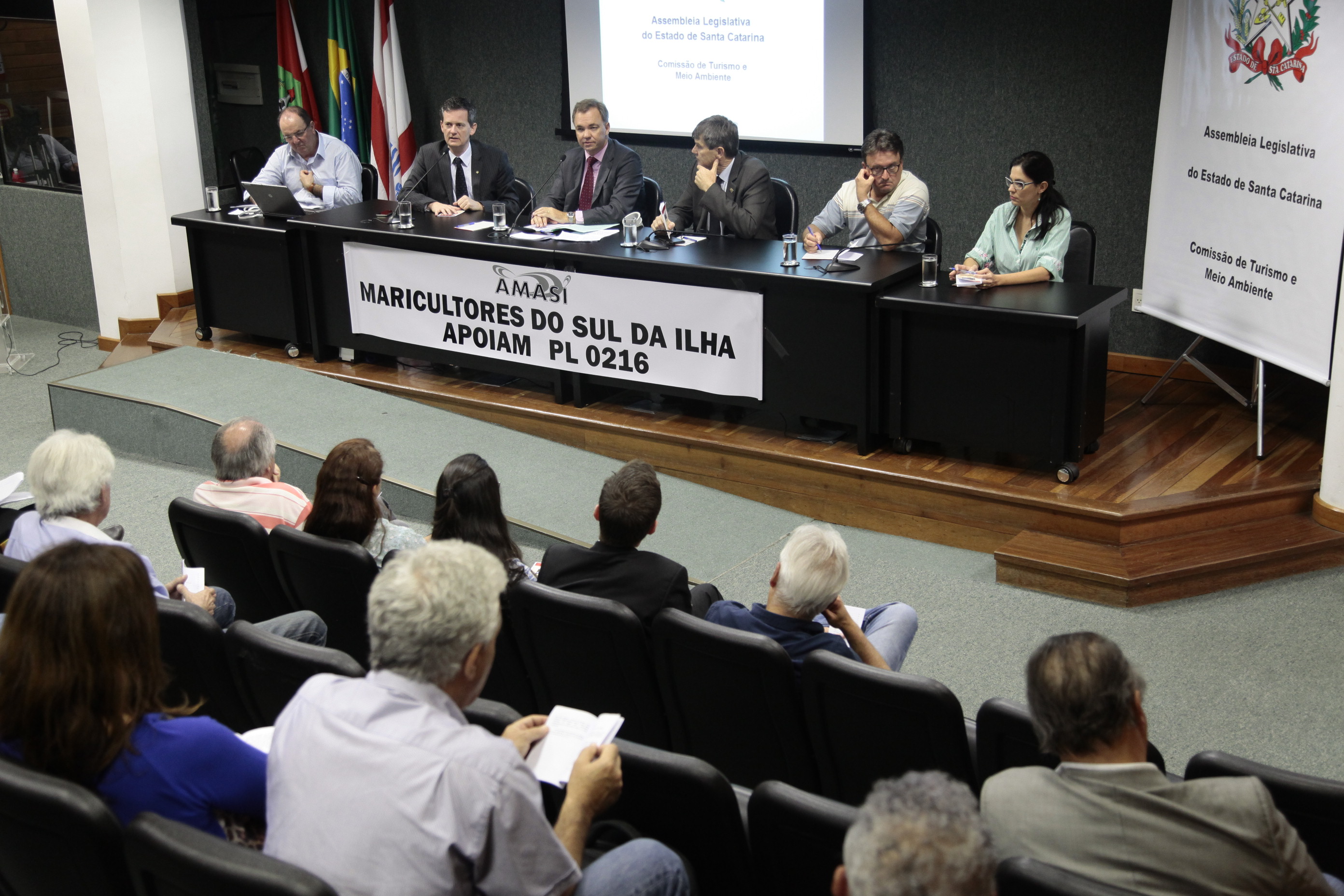 Audiência Pública sobre o PL/216.4/2015, que declara a maricultura como atividade de interesse social e econômico, para o Estado de Santa Catarina. Foto: Miriam Zomer/Agência AL