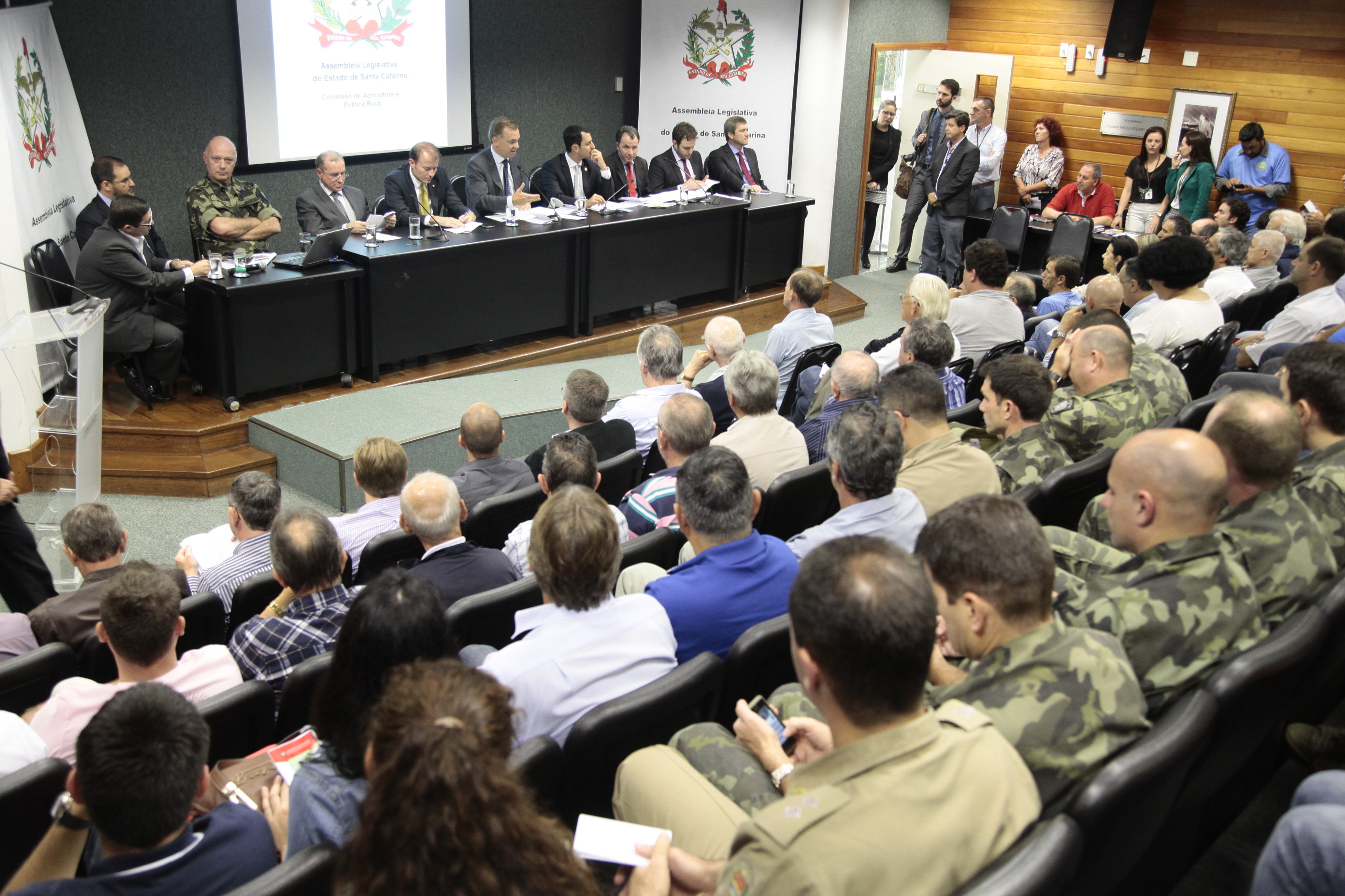 Audiência Pública da Comissão de Turismo e Meio Ambiente em conjunto com a Comissão de Agricultura e Política Rural  discute o PL. 487.3/2015 que dispõem sobre a gestão das faunas nativas brasileiras e exóticas no âmbito de estado e estabelece outras providencias. Foto: Miriam Zomer/Agência AL