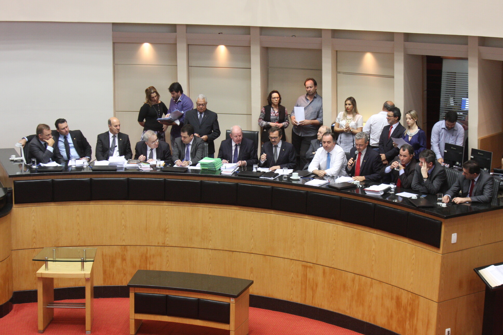 Finanças aprova projetos para saúde e direitos da pessoa com deficiência