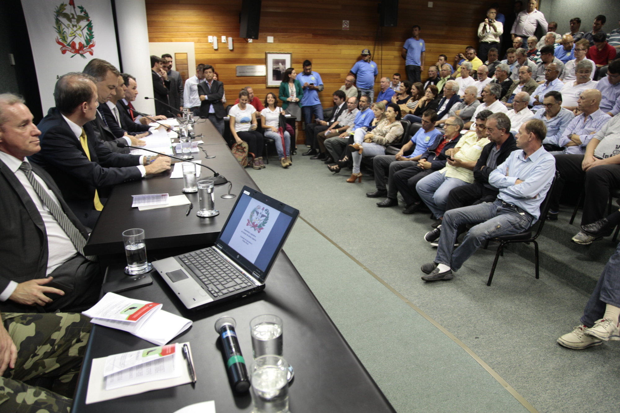 Audiência pública debate regulamentação de animais silvestres em SC