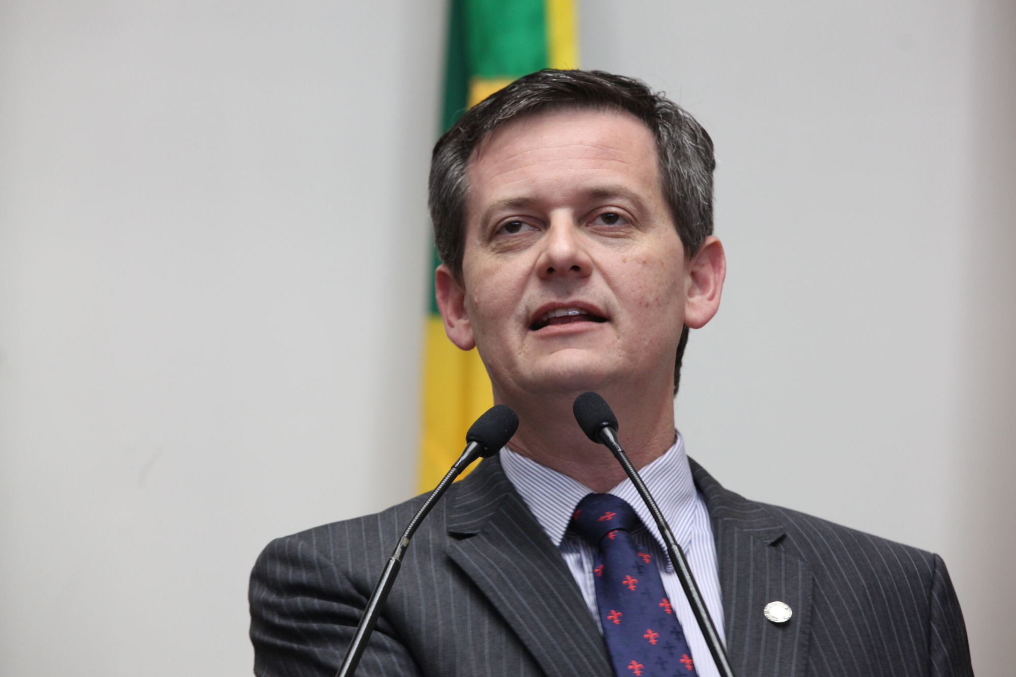 Deputado comemora sanção de lei que isenta ambulâncias de tarifas de balsas e ferryboats