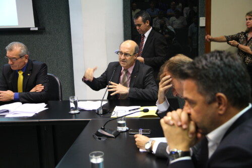 Aprovado projeto de lei das cooperativas