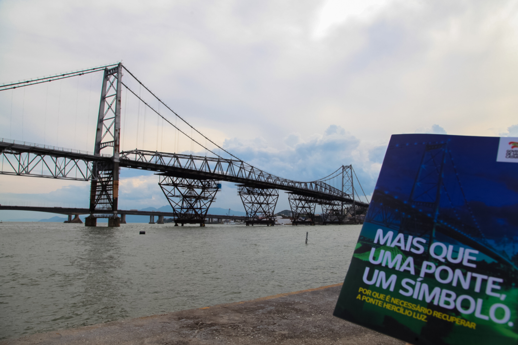 Colombo anuncia continuidade nas obras de restauração da Ponte Hercílio Luz