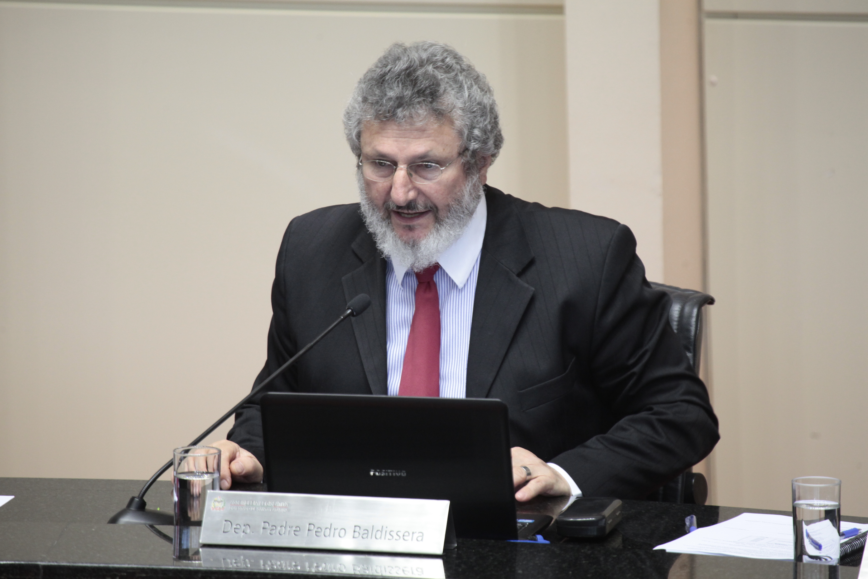 Sessão Ordinária. Deputado Padre Pedro Baldissera (PT) - Foto: Miriam Zomer/Agência AL