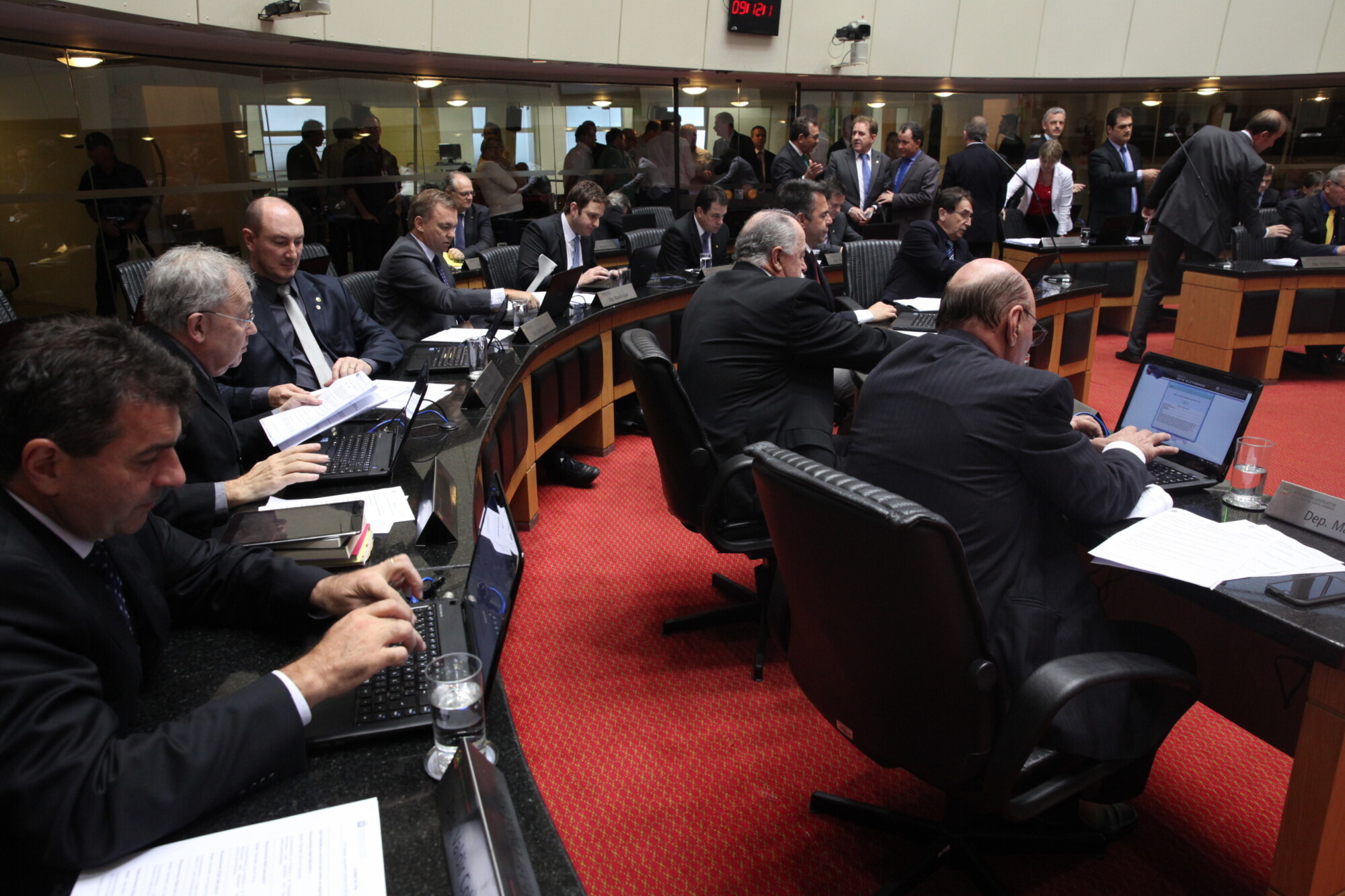 Assembleia Legislativa de Santa Catarina aprovou 321 proposições em 2015
