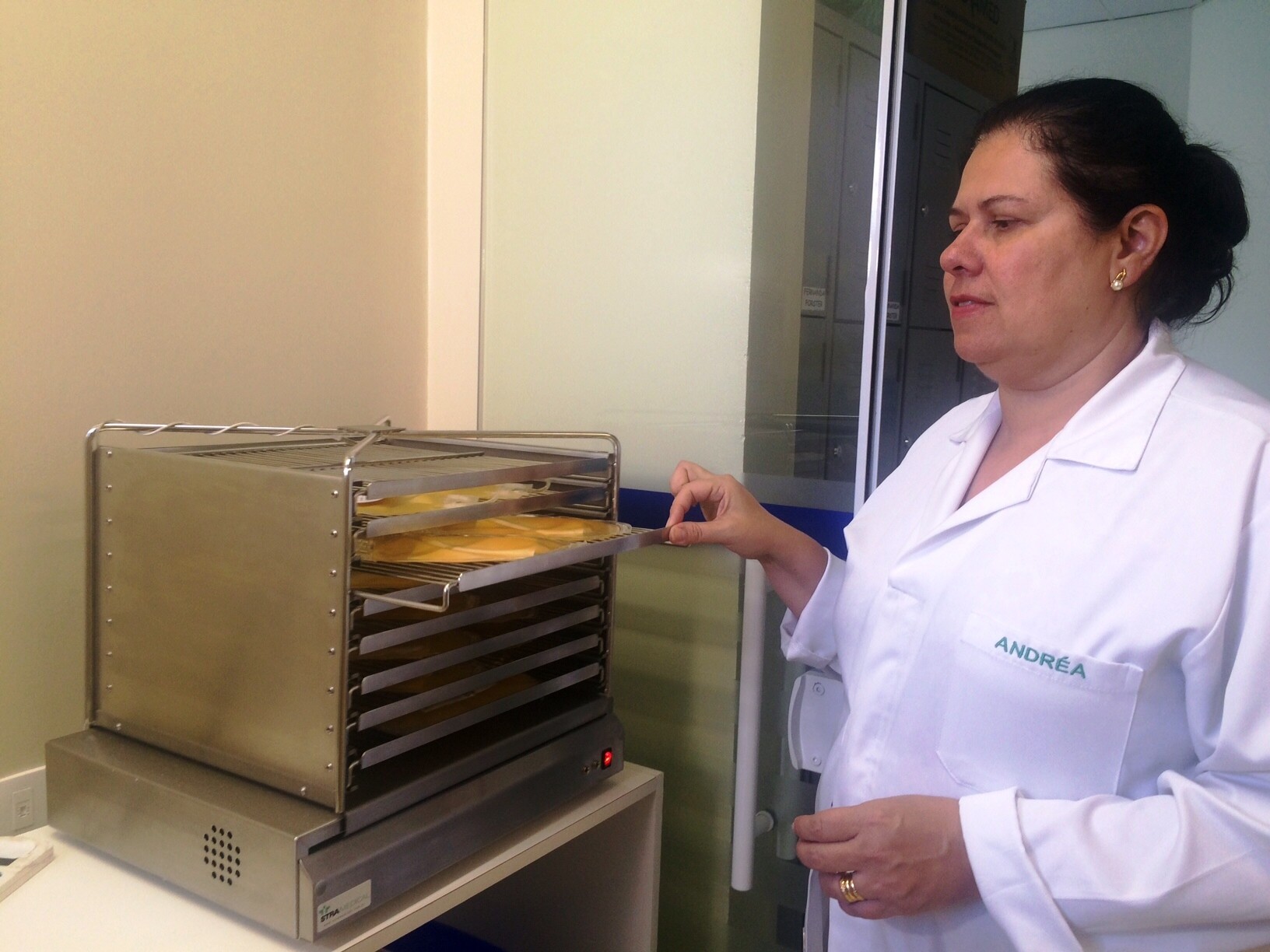Andréa Hoepers, chefe do Banco de Sangue do HU.