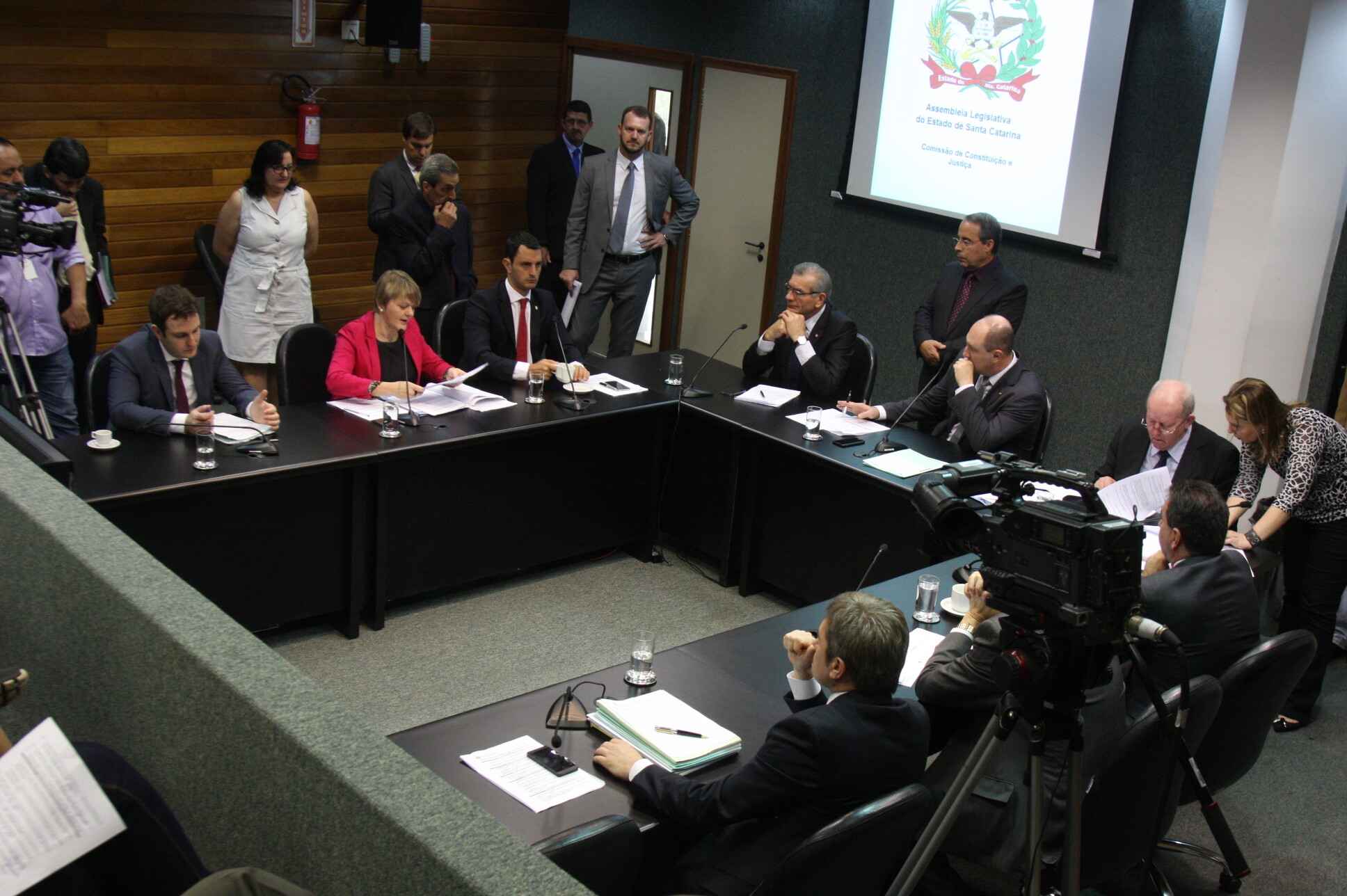 Retomada do trâmite das matérias depende da formação das comissões permanentes