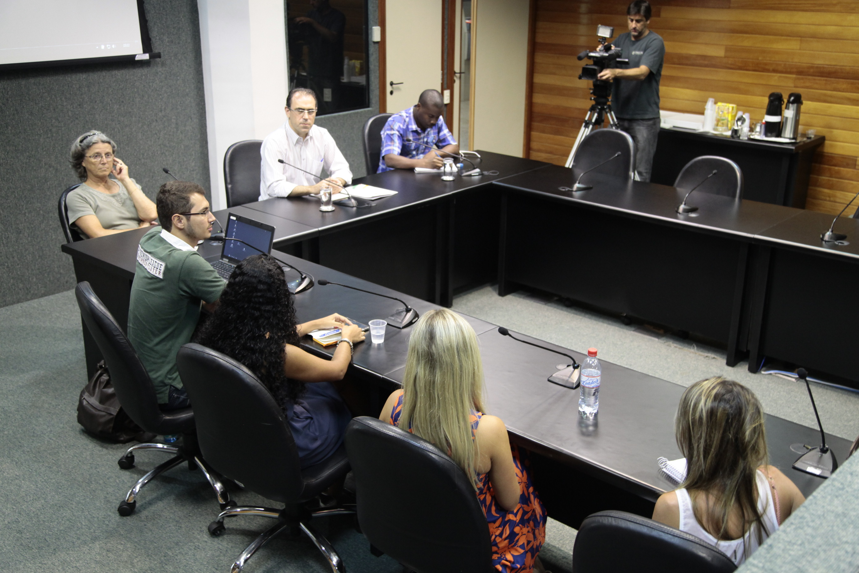 Reunião do Grupo de Trabalho dos Imigrantes organizado pela Comissão dos Direitos Humanos.