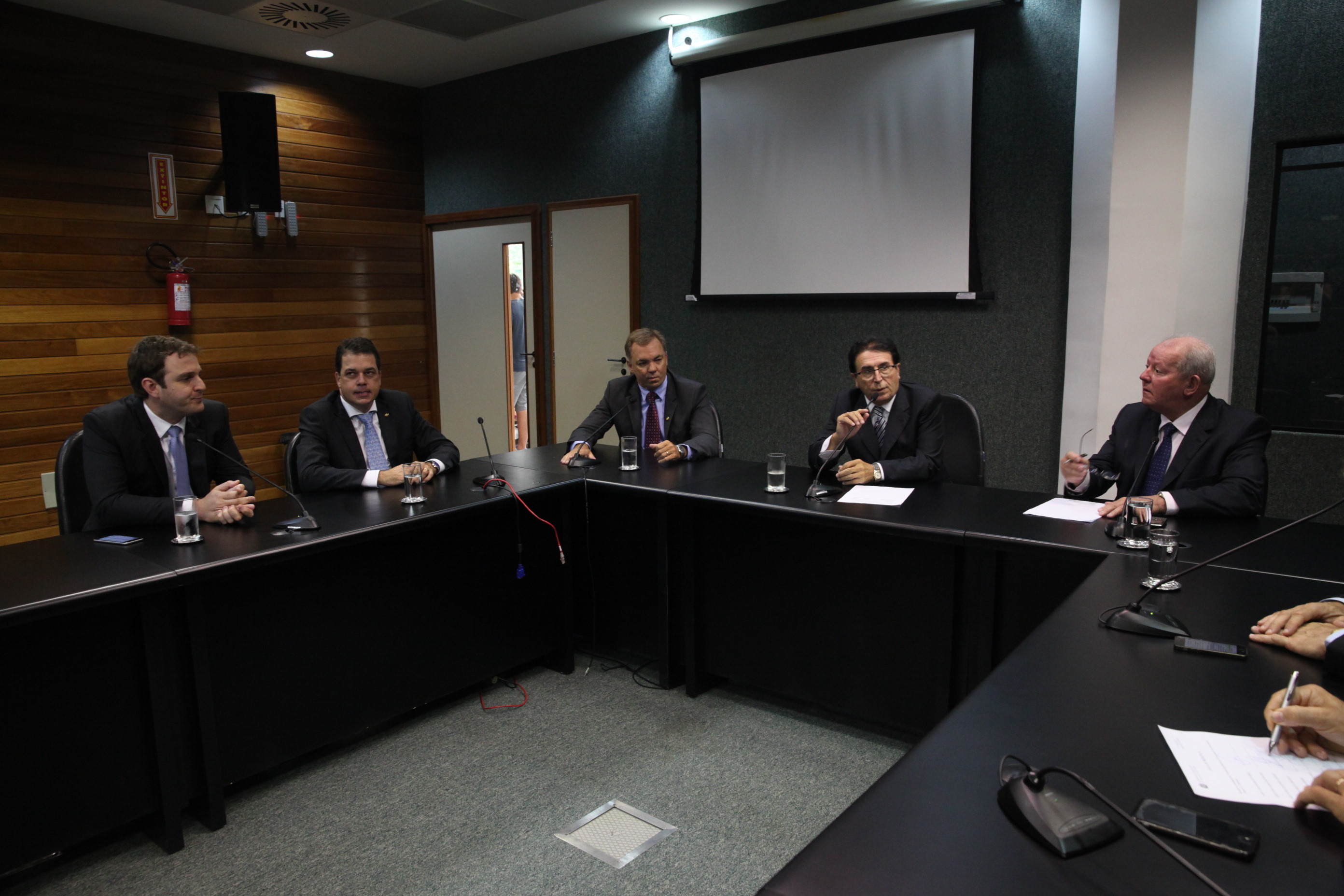 Comissão de Finanças e Tributação.