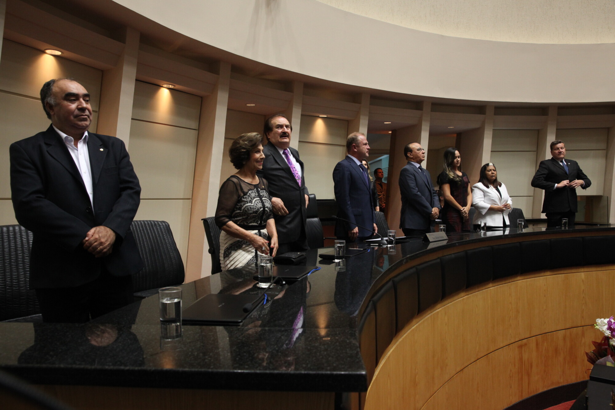 Sessão especial em homenagem aos 64 anos da IEQ