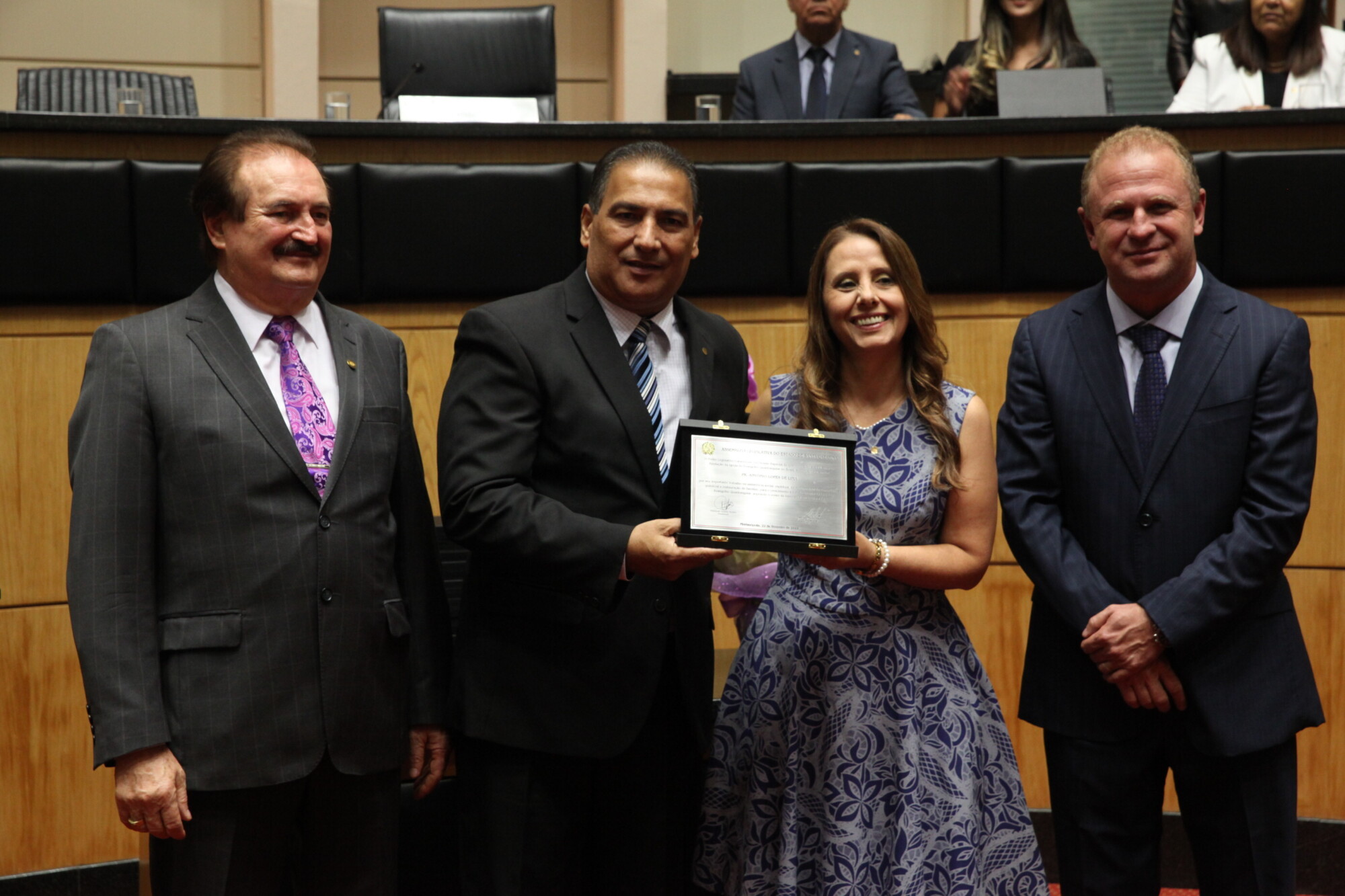 Sessão especial em homenagem aos 64 anos da IEQ