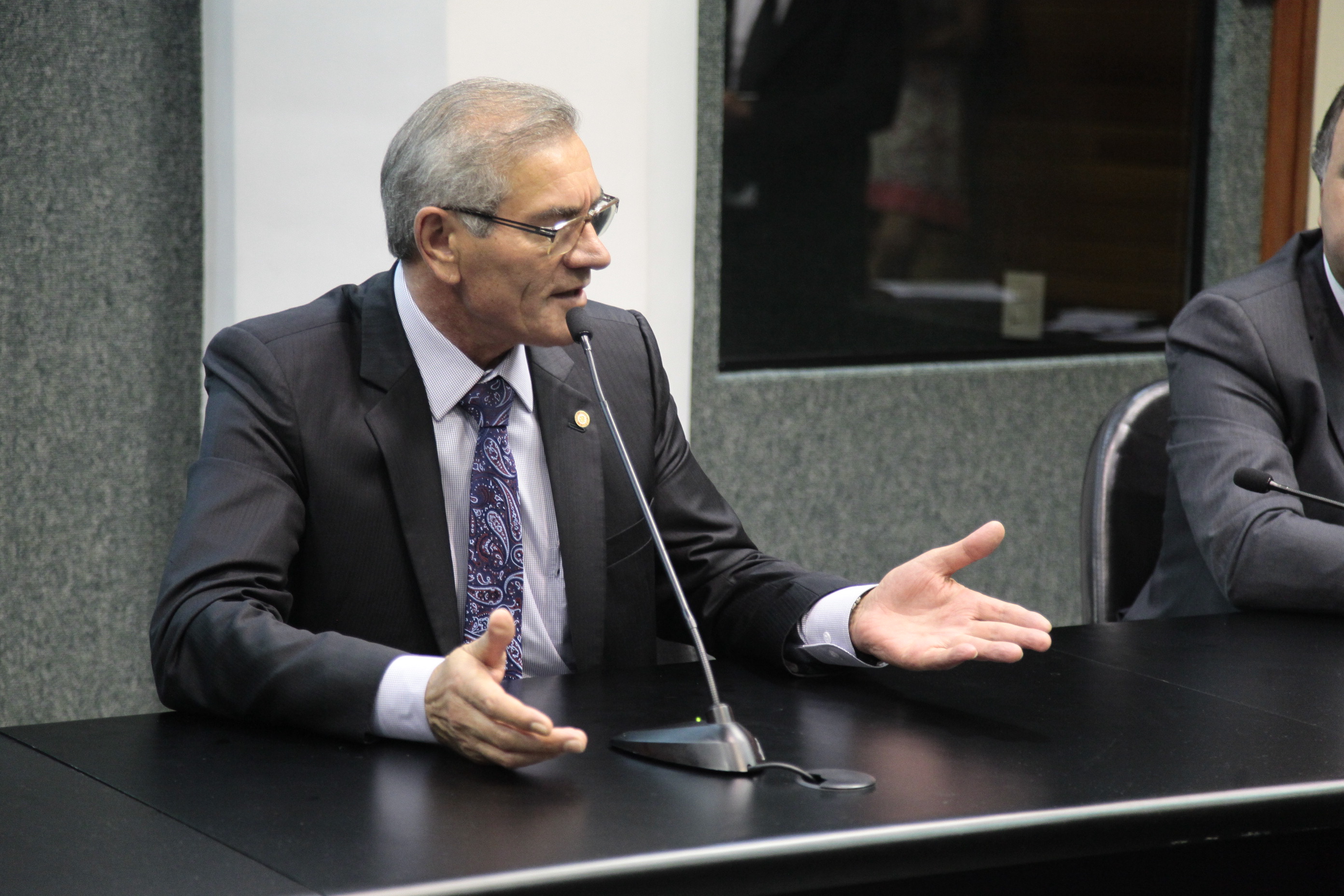Reunião de instalação da Comissão de Economina