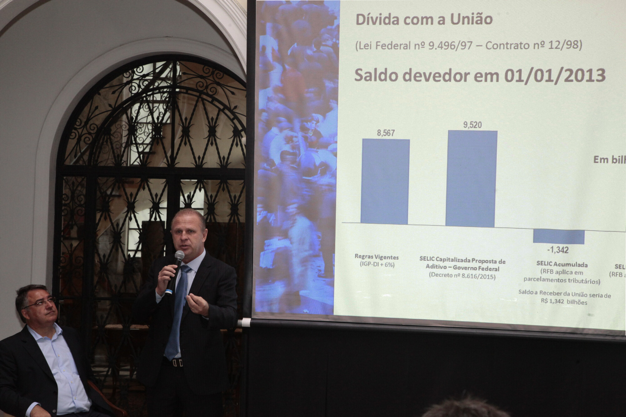 Presidente da Alesc, deputado Gelson Merisio, explica Projeto de Lei sobre renegociação da dívida pública