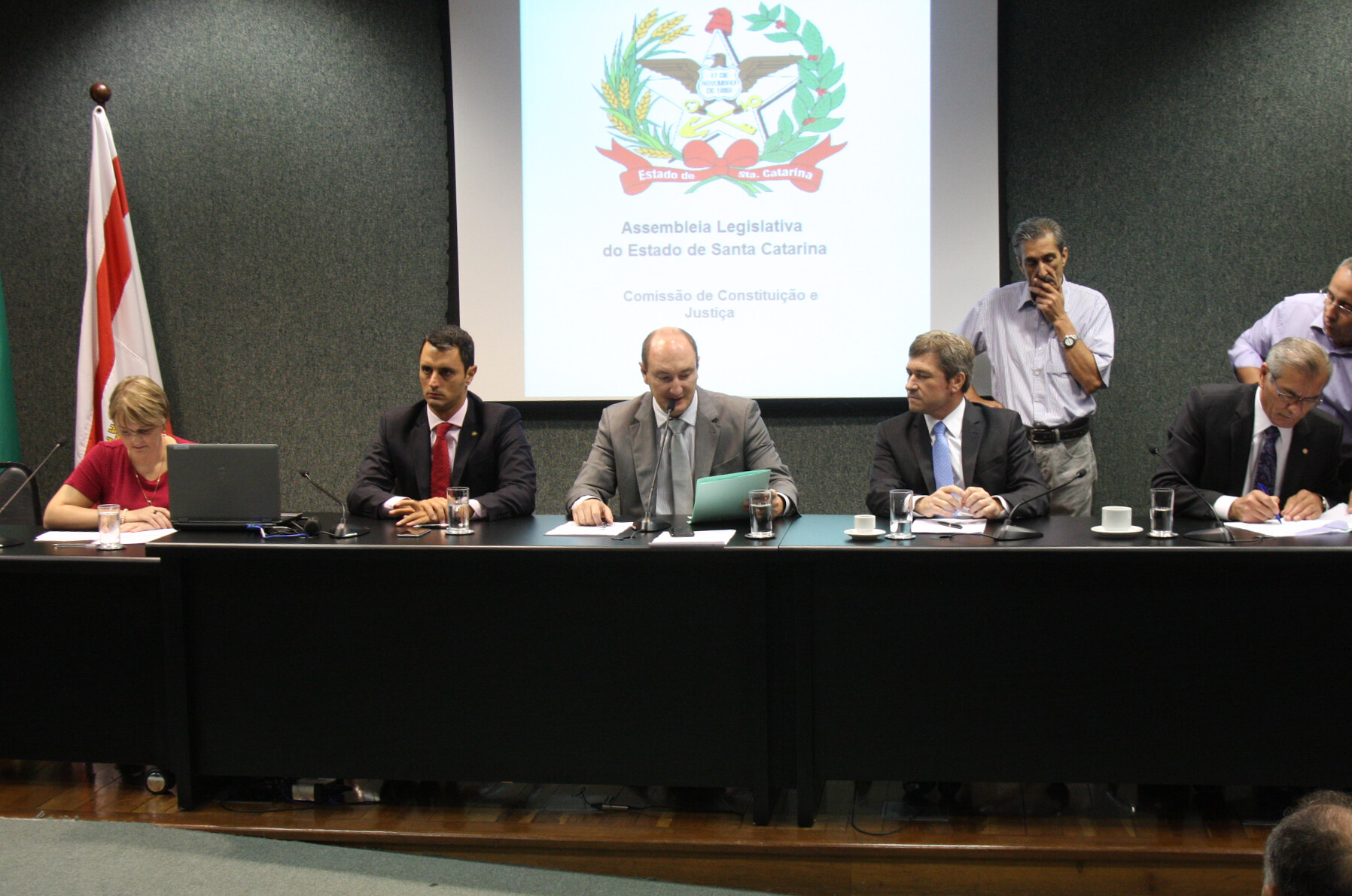 CCJ fez reunião extraordinária na manhã desta quarta-feira (2).