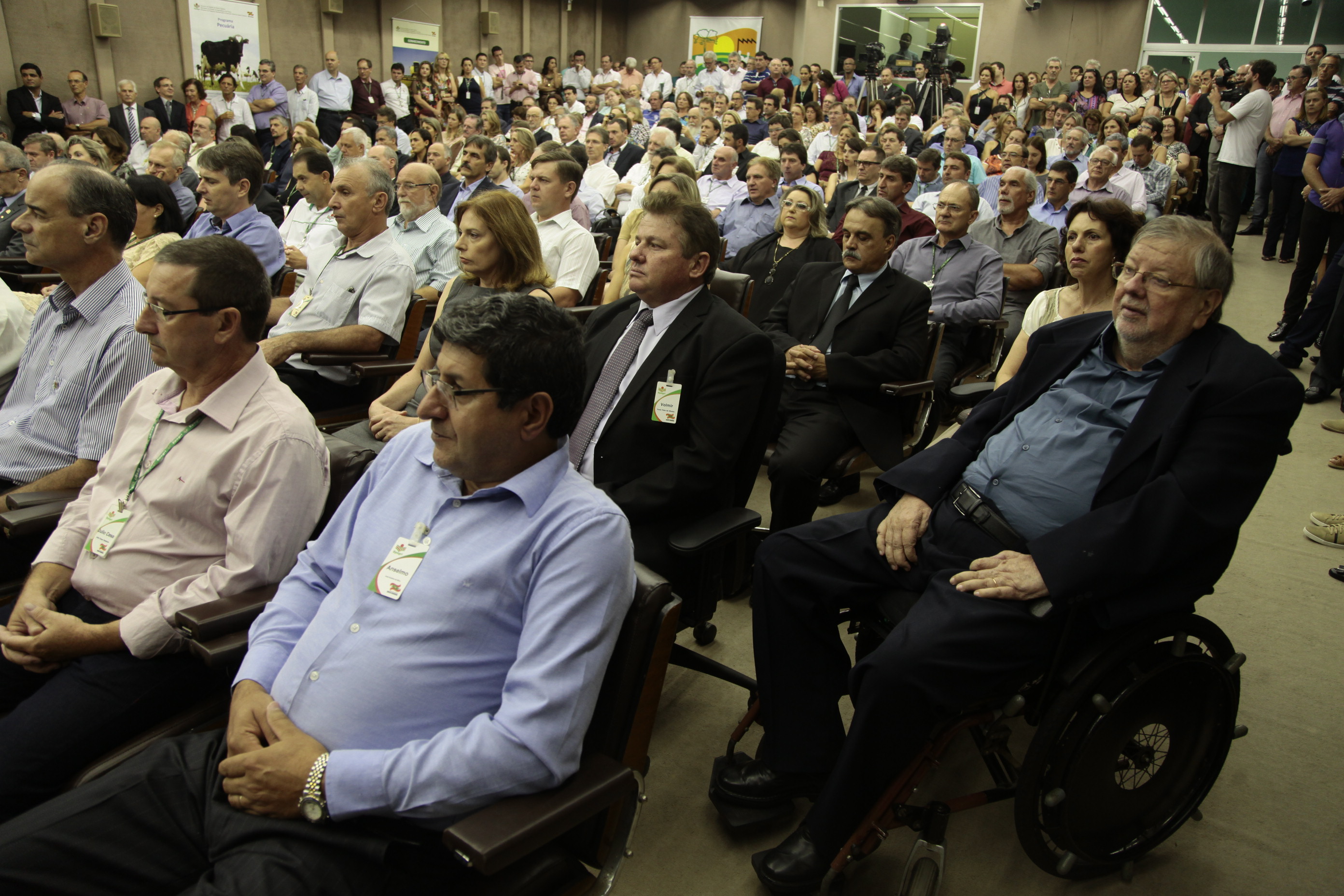 Sessão Solene em comemoração aos 60 anos do serviço de extensão rural e pesqueiro e 40 anos de pesquisa agropecuária da Epagri.