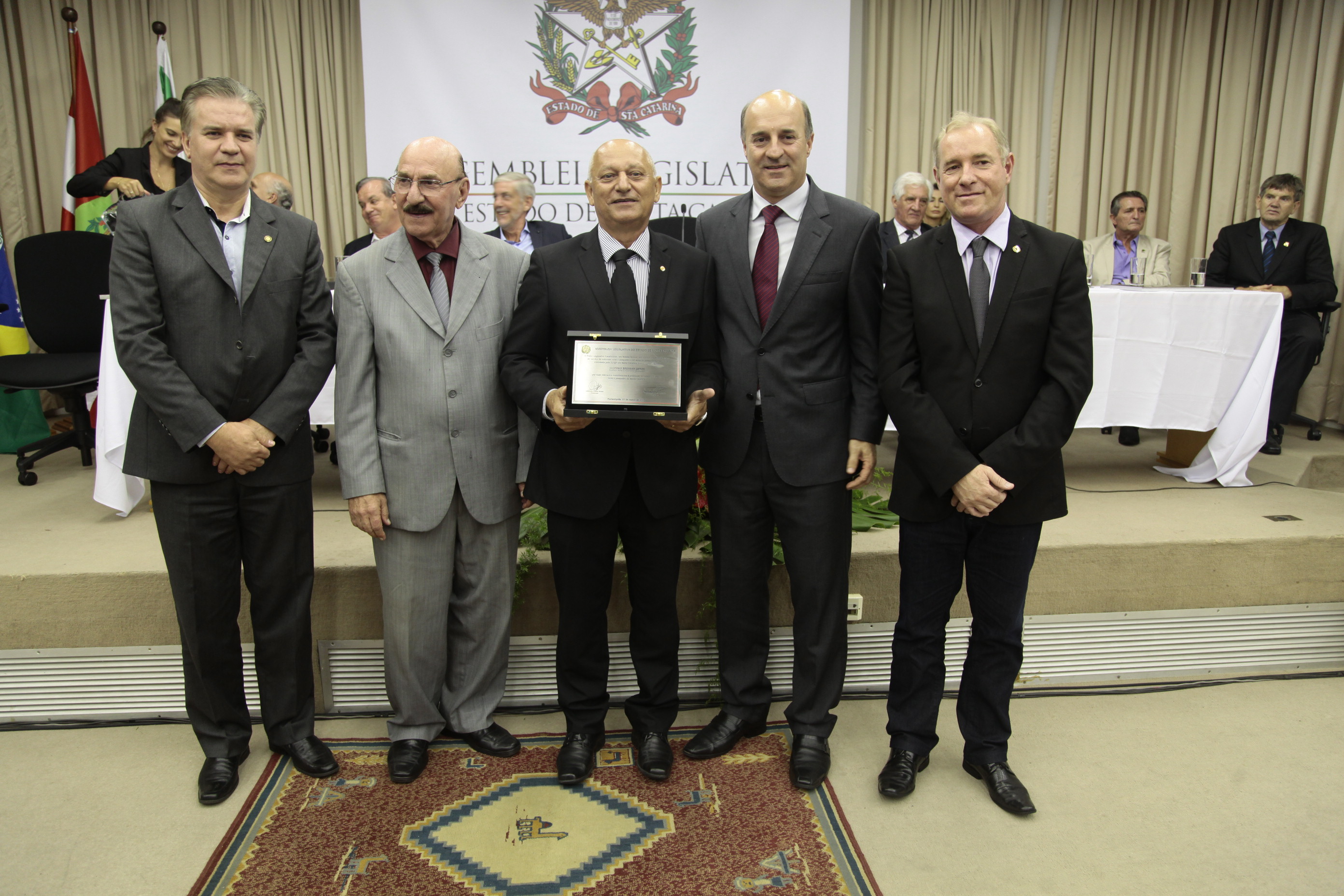 Sessão Solene em comemoração aos 60 anos do serviço de extensão rural e pesqueiro e 40 anos de pesquisa agropecuária da Epagri.