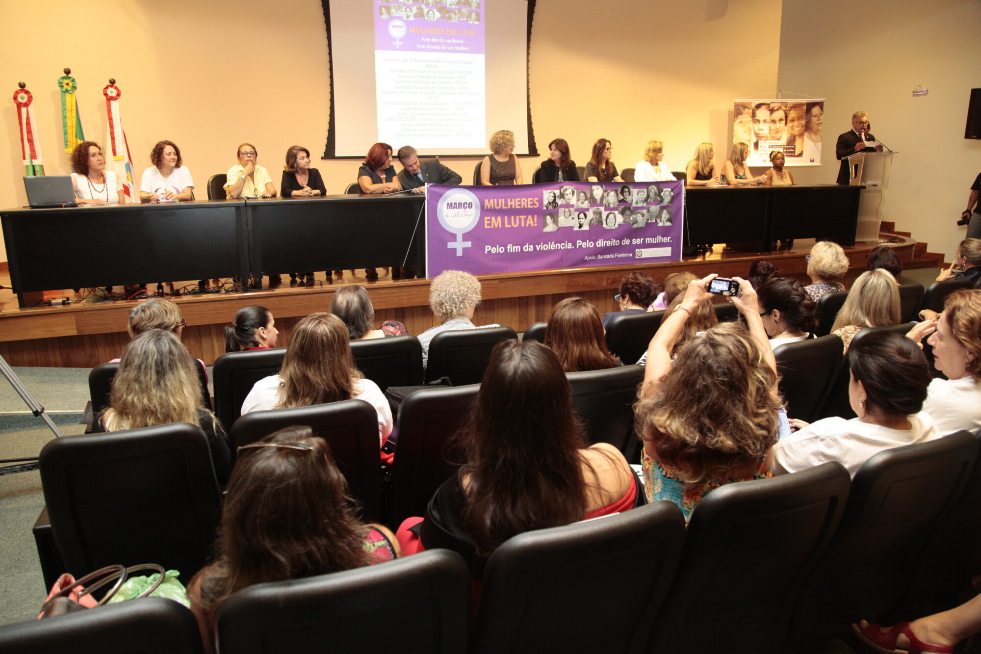 Alesc celebra Dia da Mulher com apoio à campanha “Março é Delas”