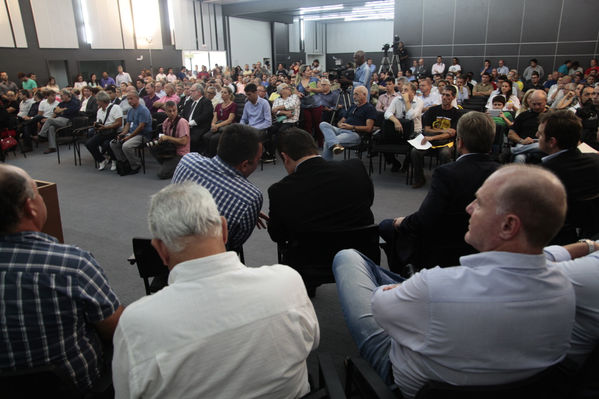 Evento foi realizado na Associação Empresarial de Criciúma (Acic) e reuniu lideranças políticas e representantes de entidades de classe e associações