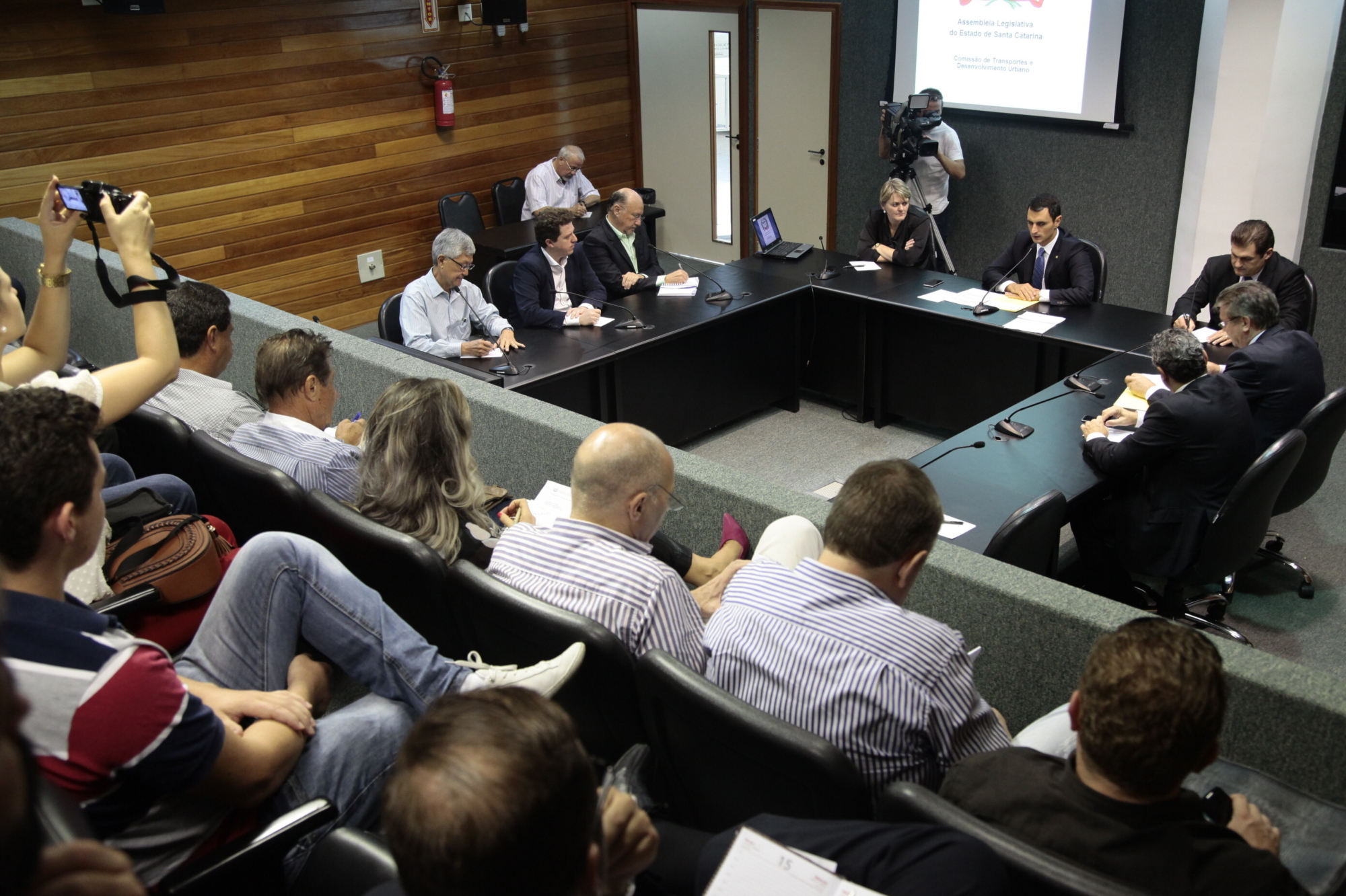 Deputados cobram agilidade nas obras de ampliação da Via Expressa na Capital