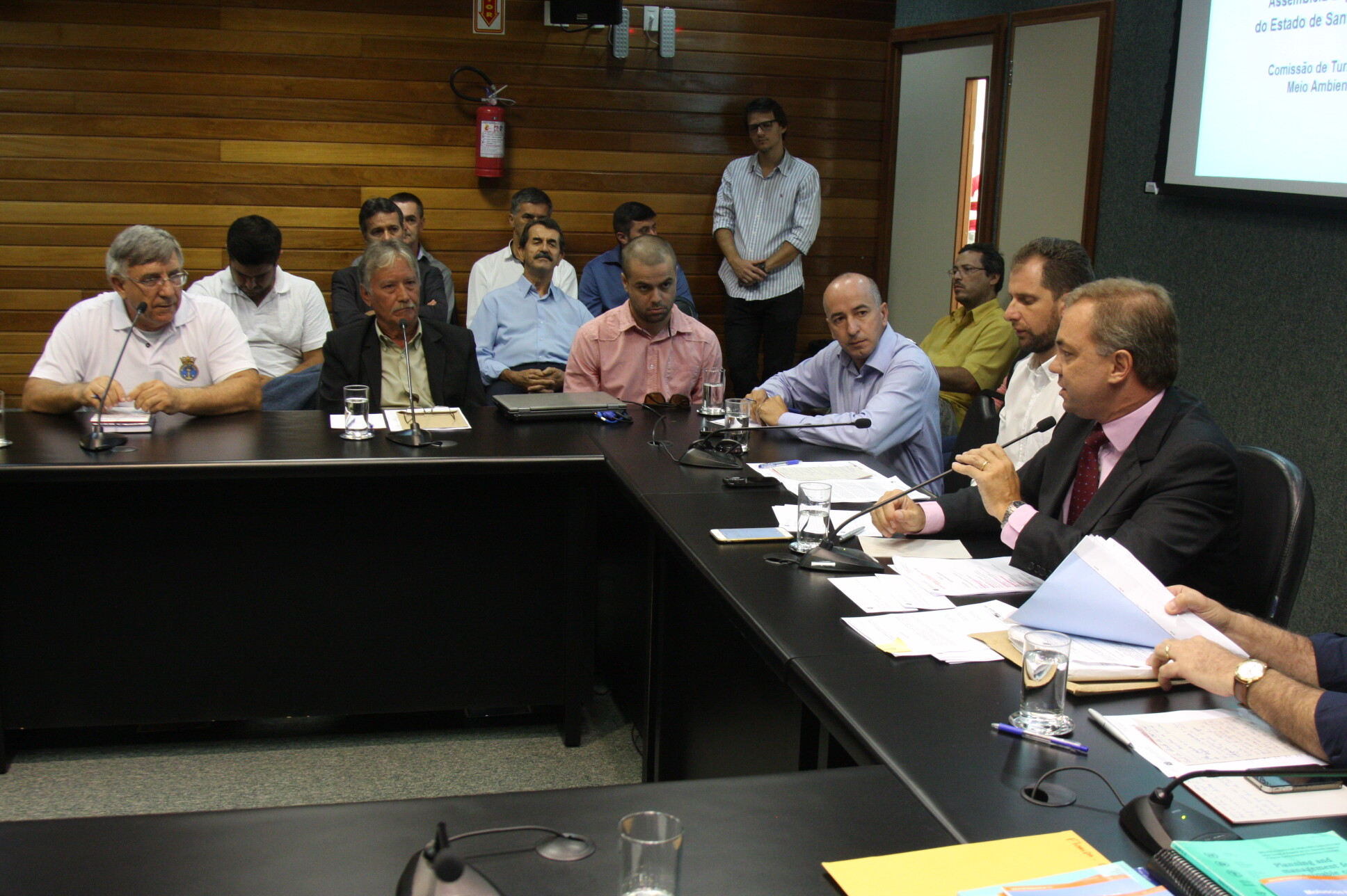 Demarcação de áreas de cultivo de moluscos é tema de debate na Alesc