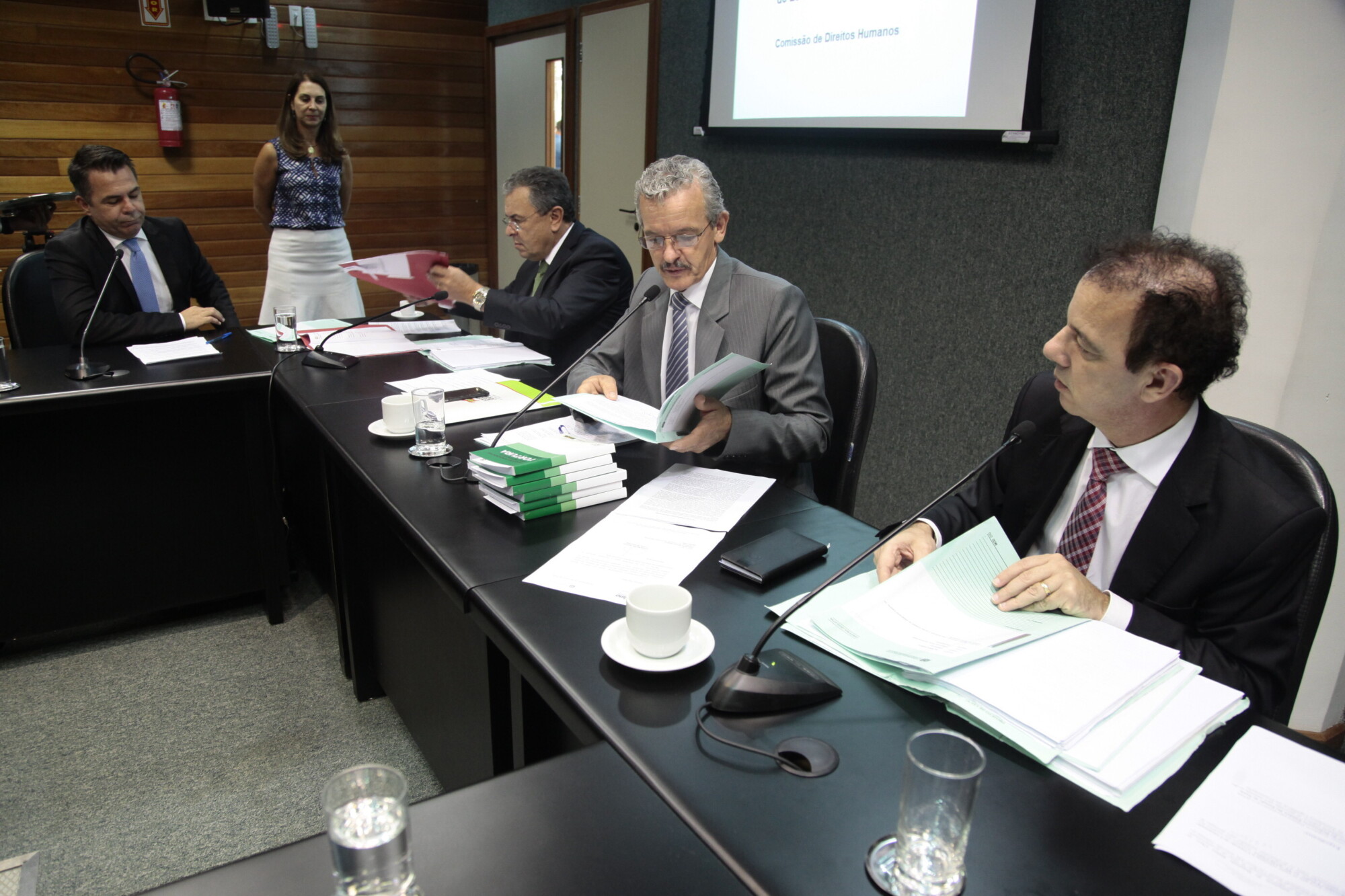 Comissão de Direitos Humanos se reuniu na tarde desta quarta-feira (16)