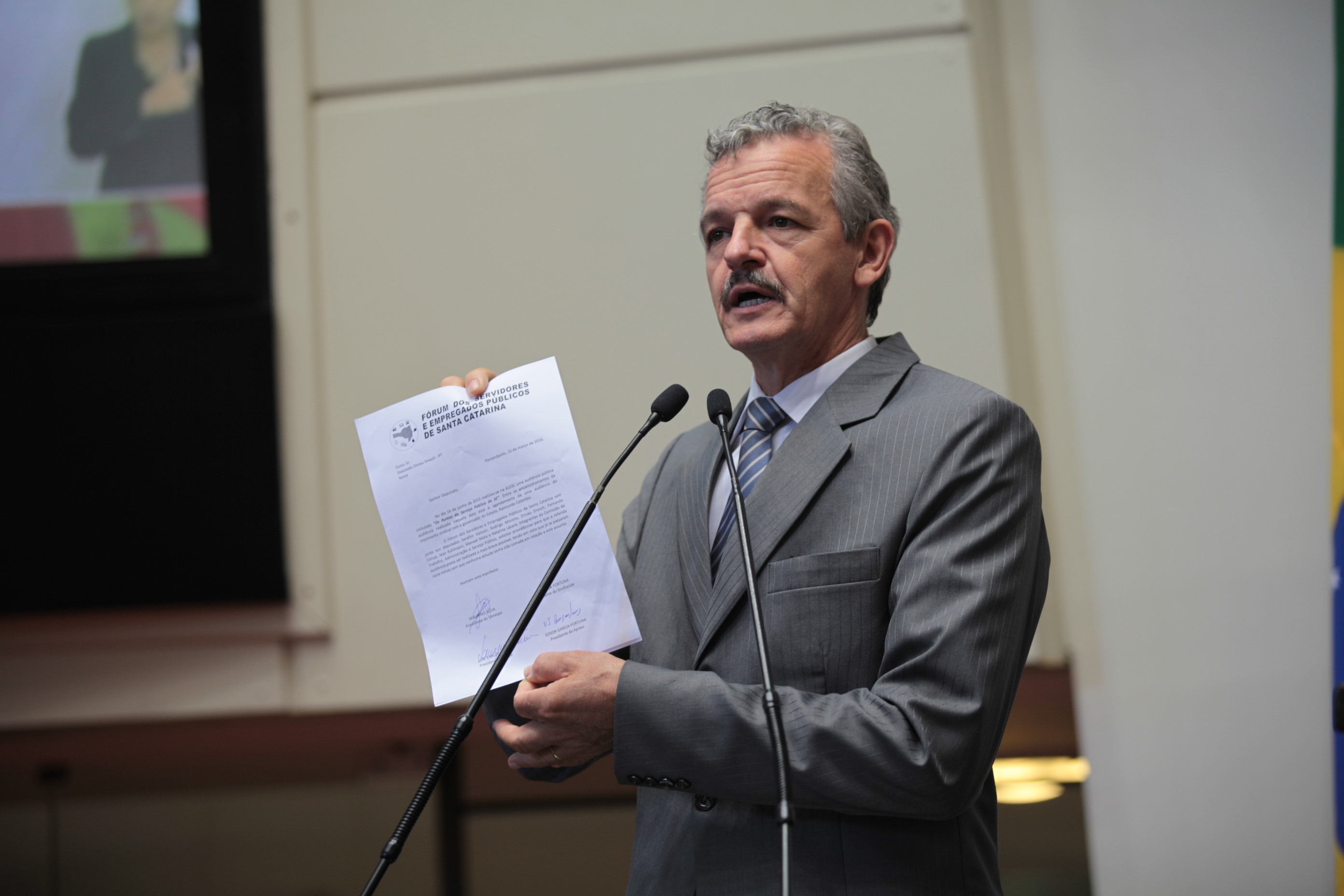 Sessão Ordinária. Deputado Dirceu Dresch (PT) - Foto: Solon Soares