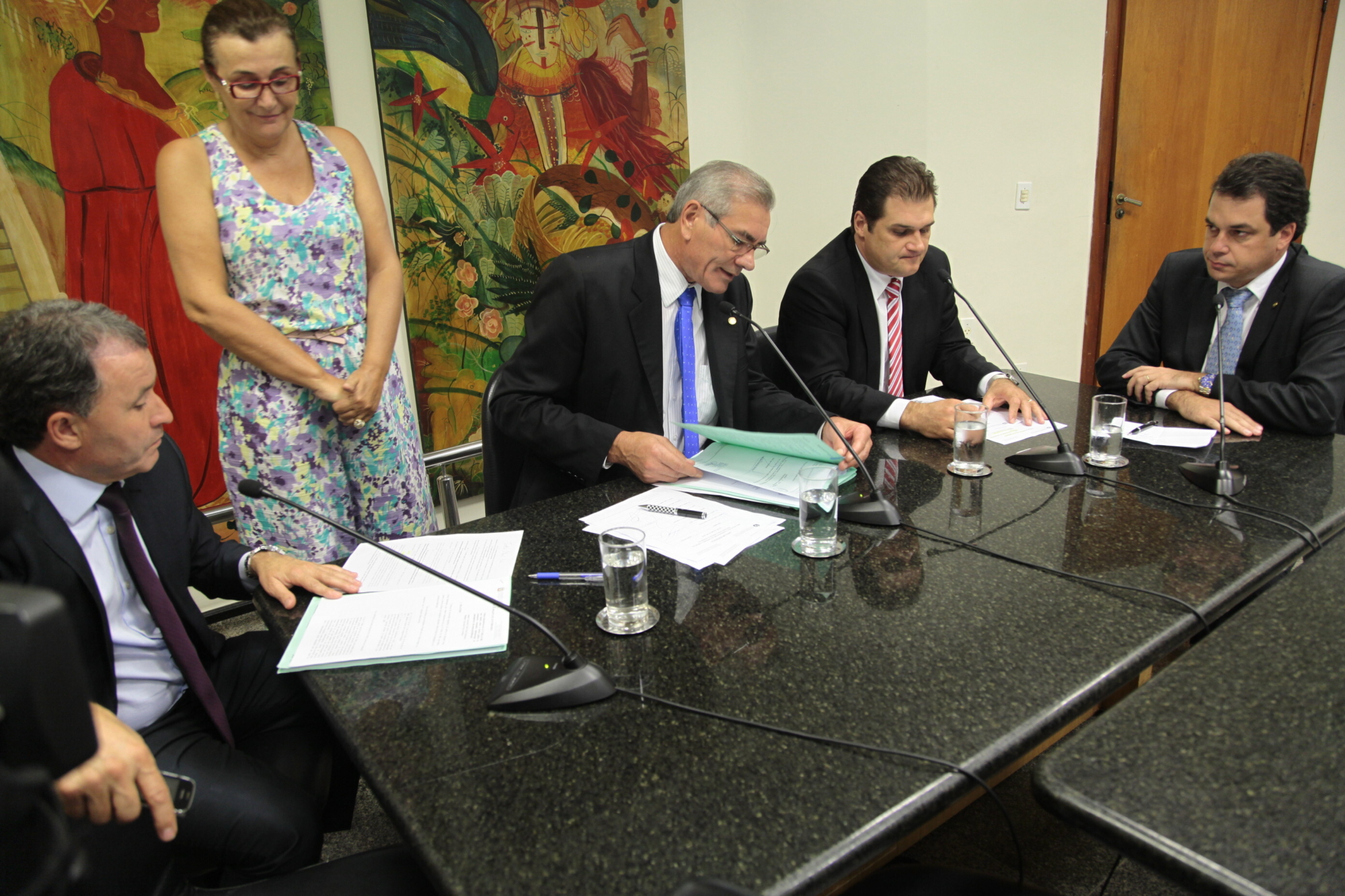 PL prevê desconto no transporte para estudantes de pós-graduação