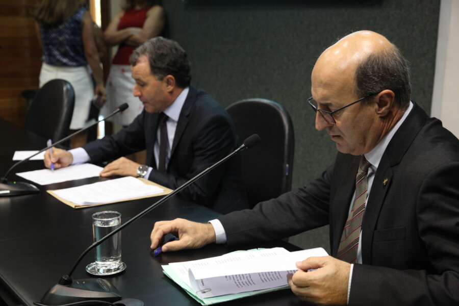 Deputado Zé Milton na Comissão de Finanças
