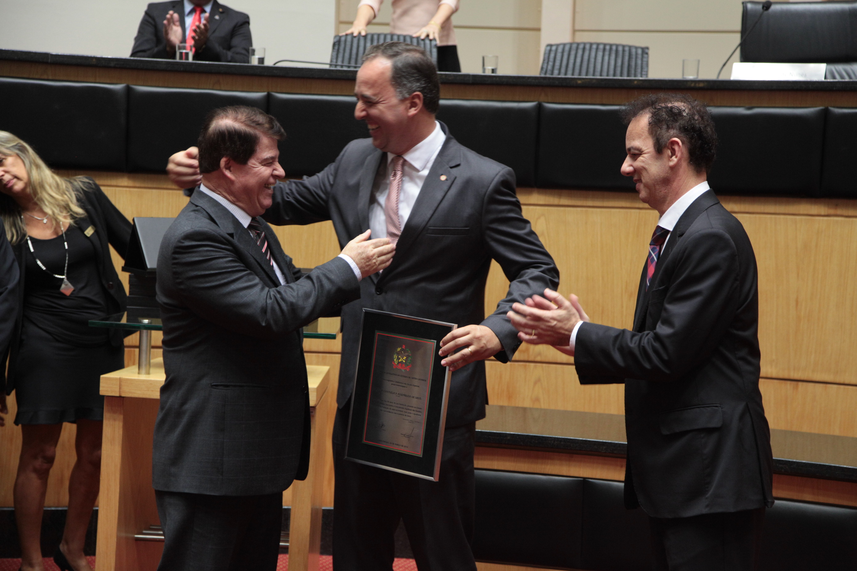 Sessão Especial - 85 Anos da Assembléia de Deus de Itajaí - Pastor Antônio Nemer Bordin (homenageado)