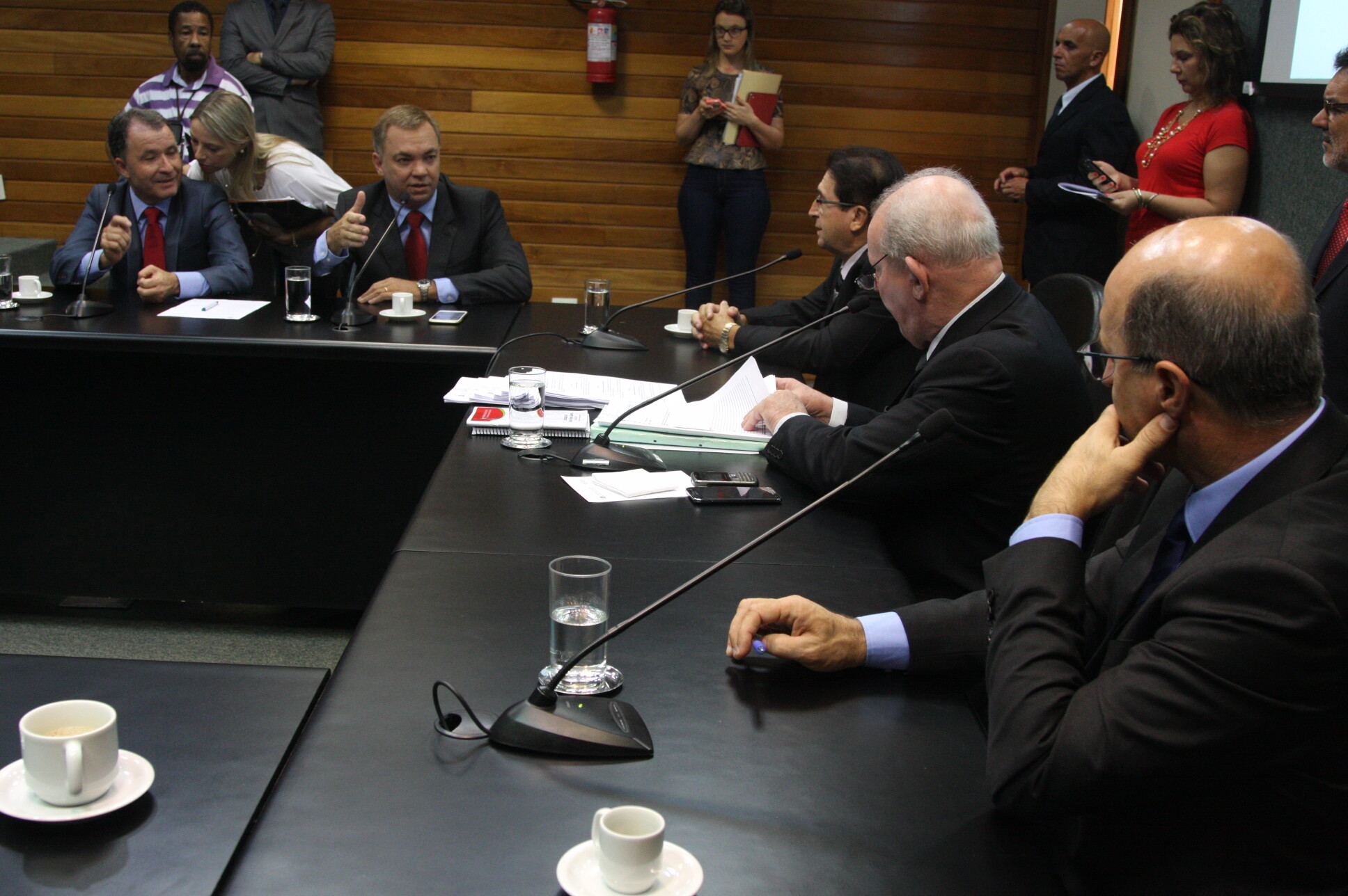 Deputados aprovam cronograma de audiências do Orçamento Regionalizado 2016.