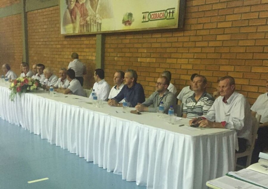Deputado Dirceu Dresch na assembleia da Ceraçá