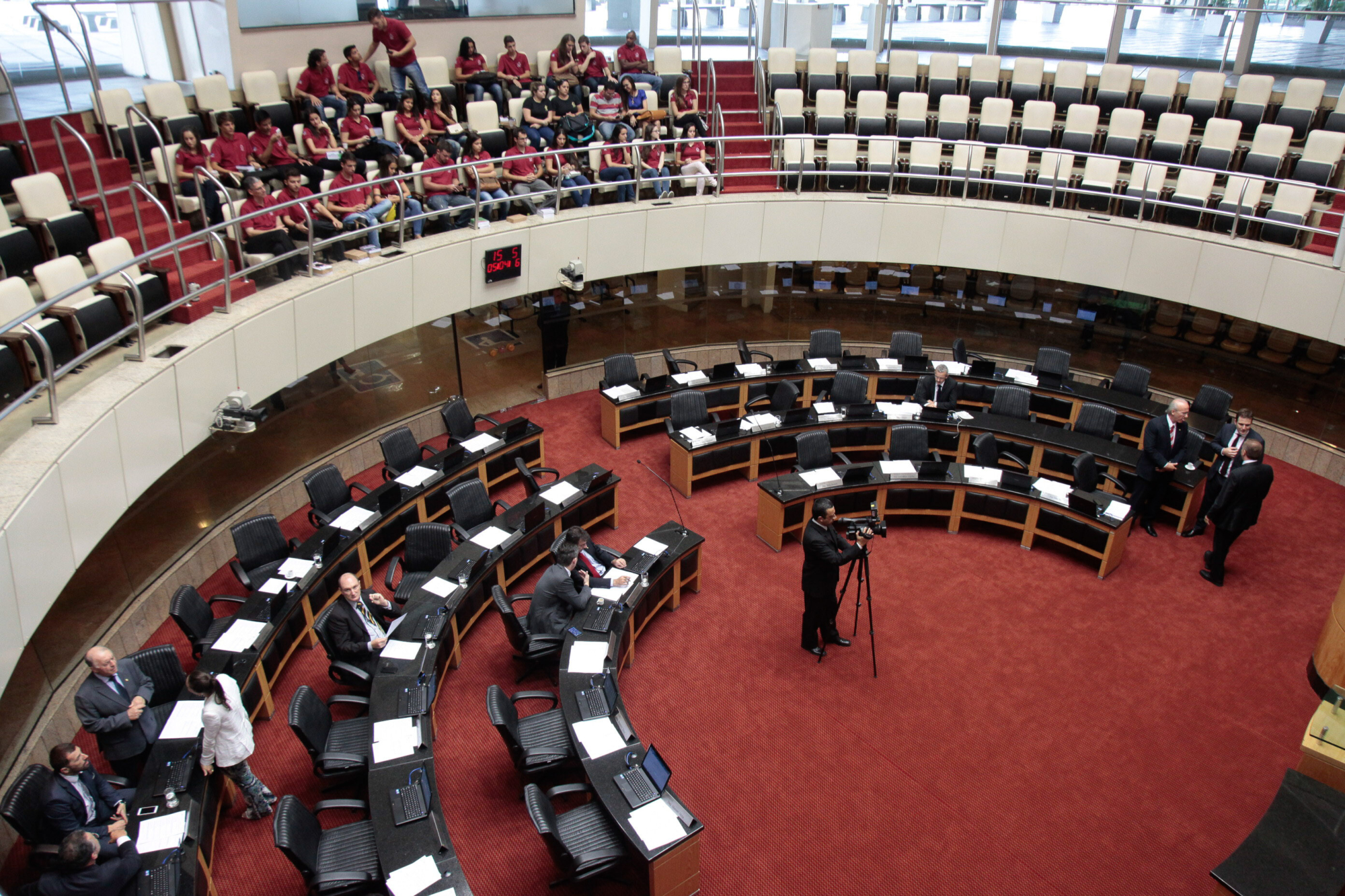 Projeto do novo salário mínimo regional tramita no Legislativo