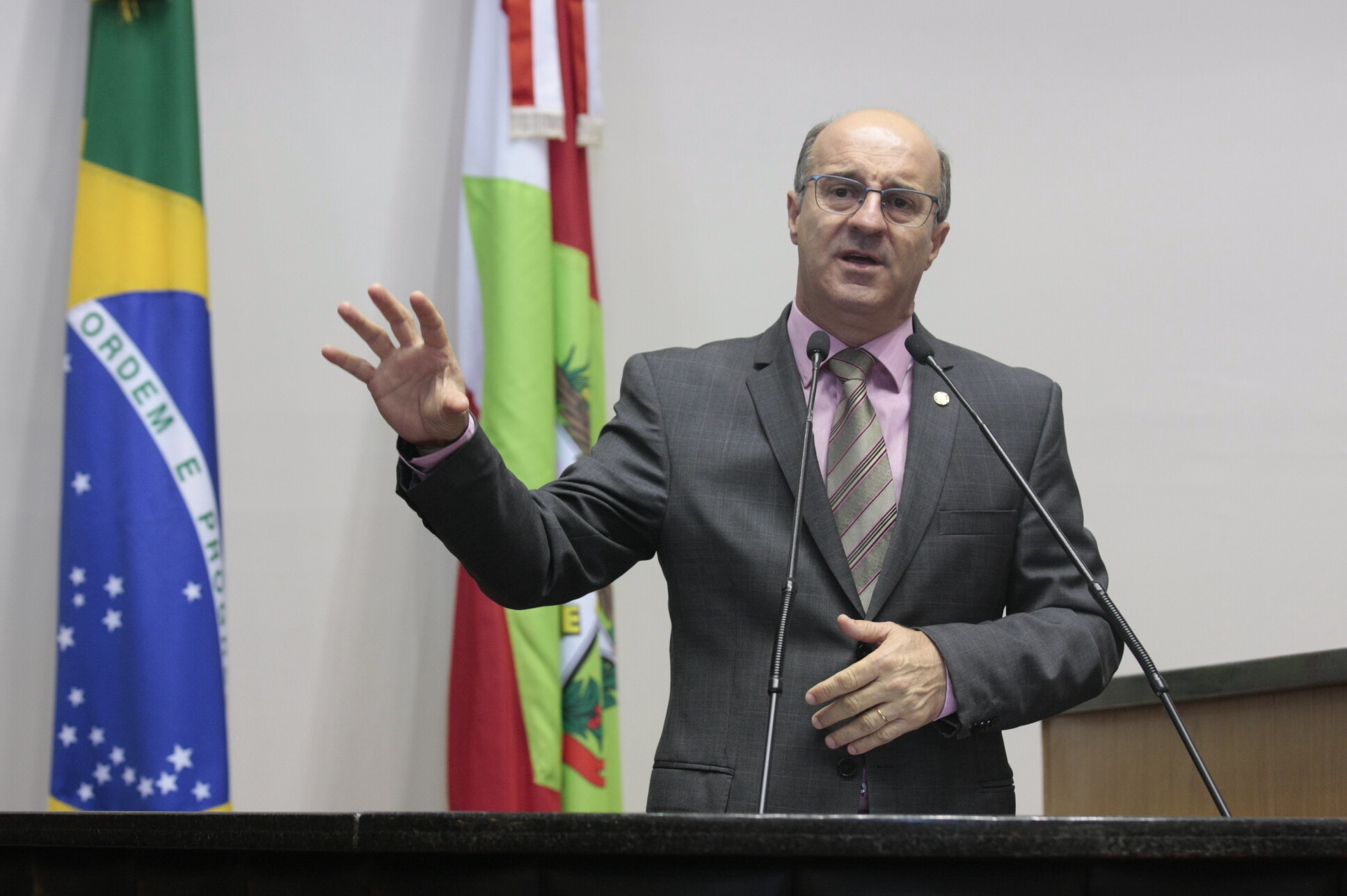 Deputado José Milton Scheffer