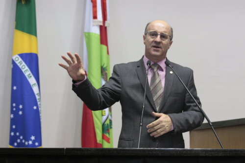 Zé Milton defende mais recursos aos hospitais
