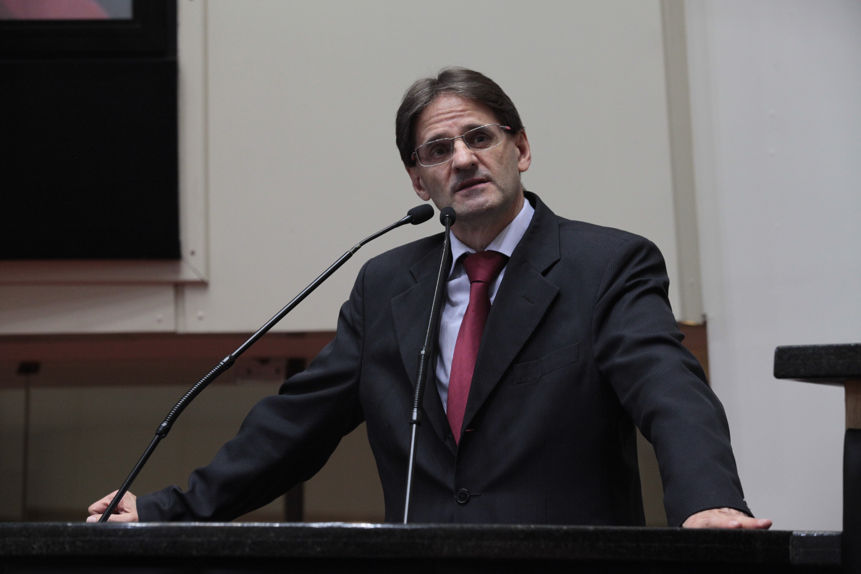 Sessão Ordinária. Deputado Neodi Saretta (PT)