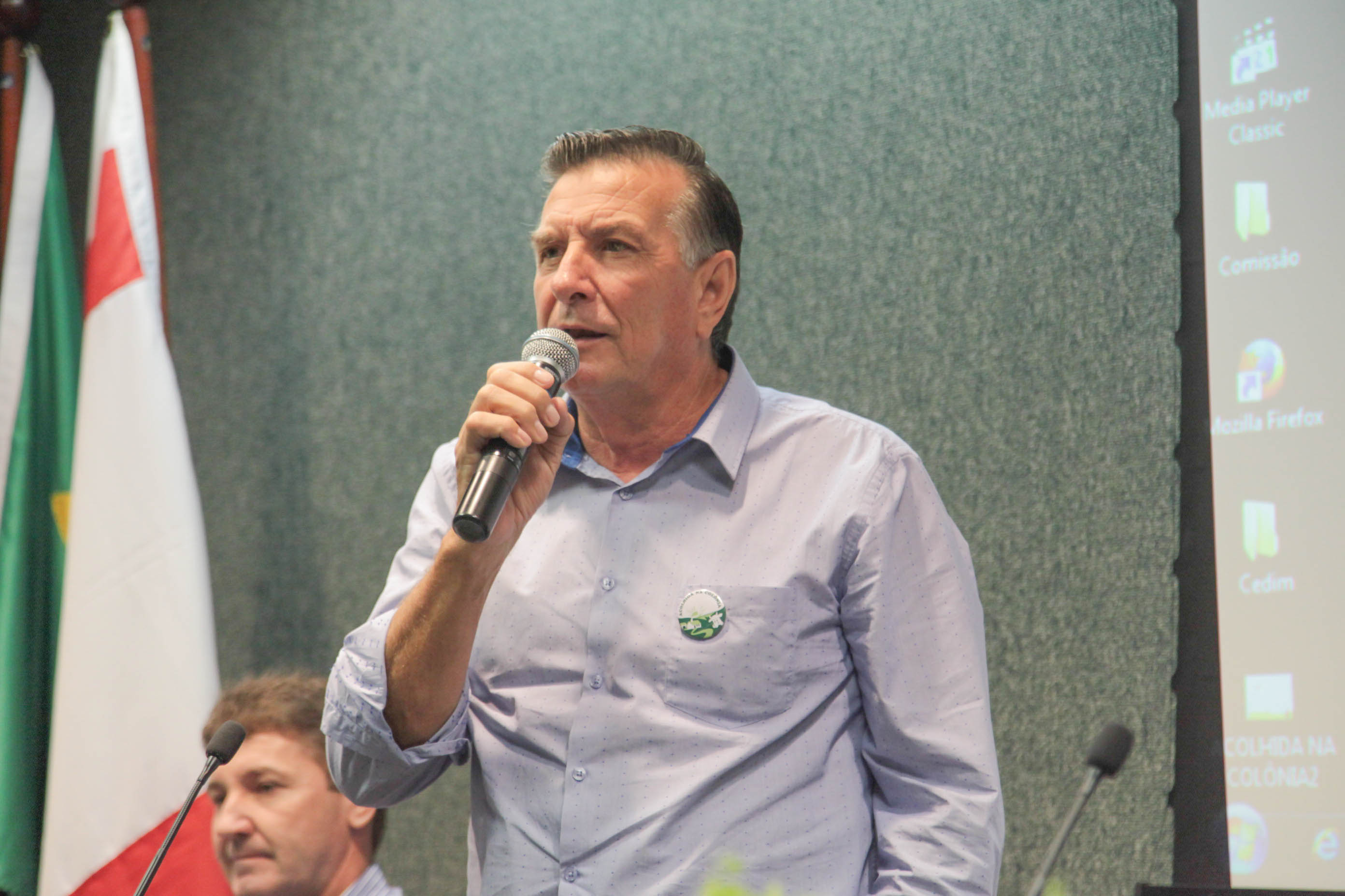 Amilton Ascari, Prefeito de Grão Pará. Seminário de Constituição da Federação Catarinense das Associações de Agroturismo Acolhida na Colônia.