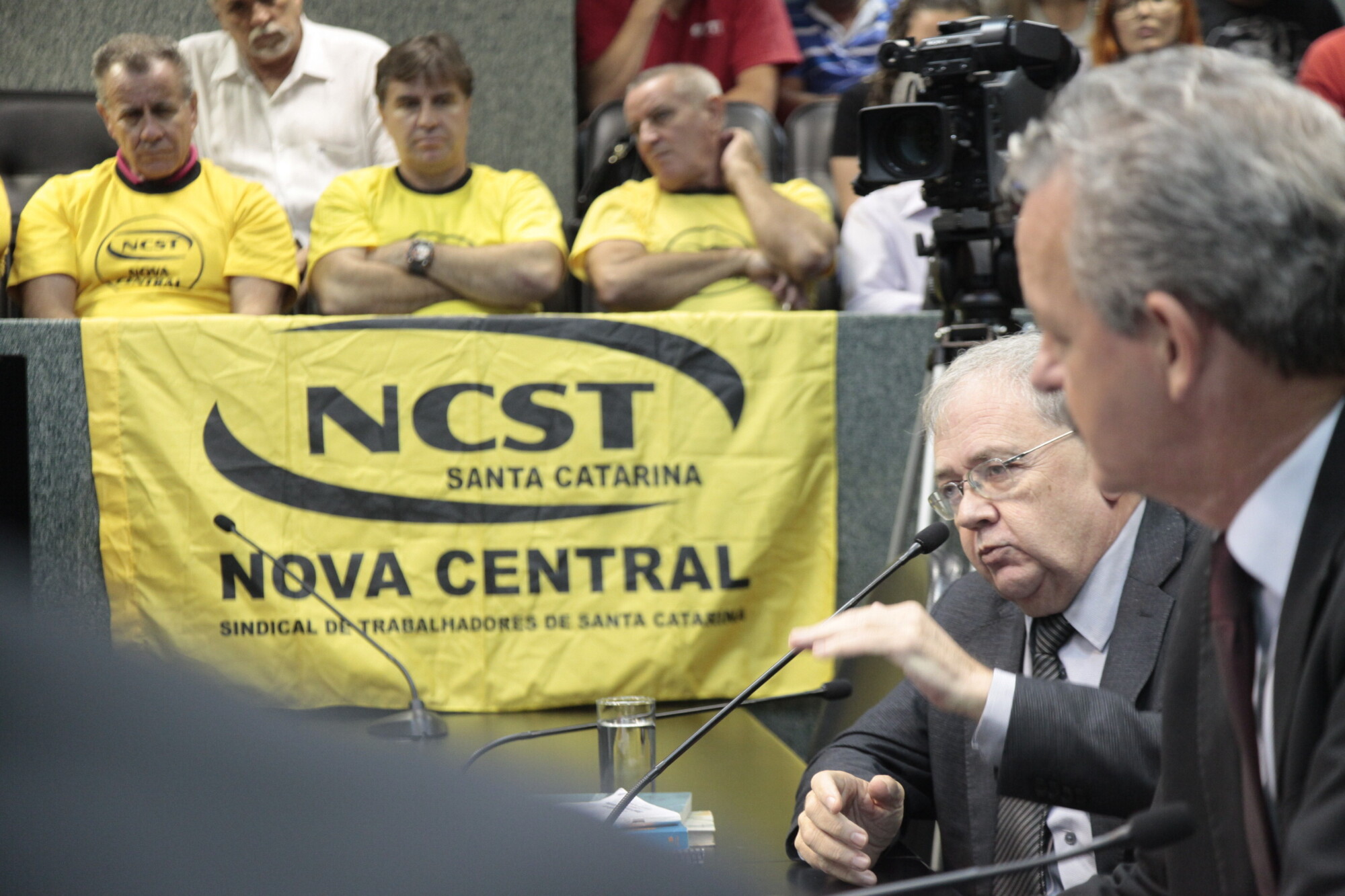 Sindicalistas acompanharam a votação