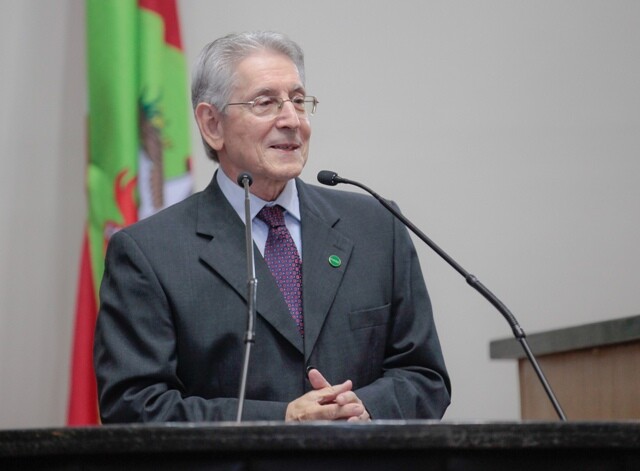 Presidente da Fiesc convoca sociedade a participar do Dia da Família na Escola